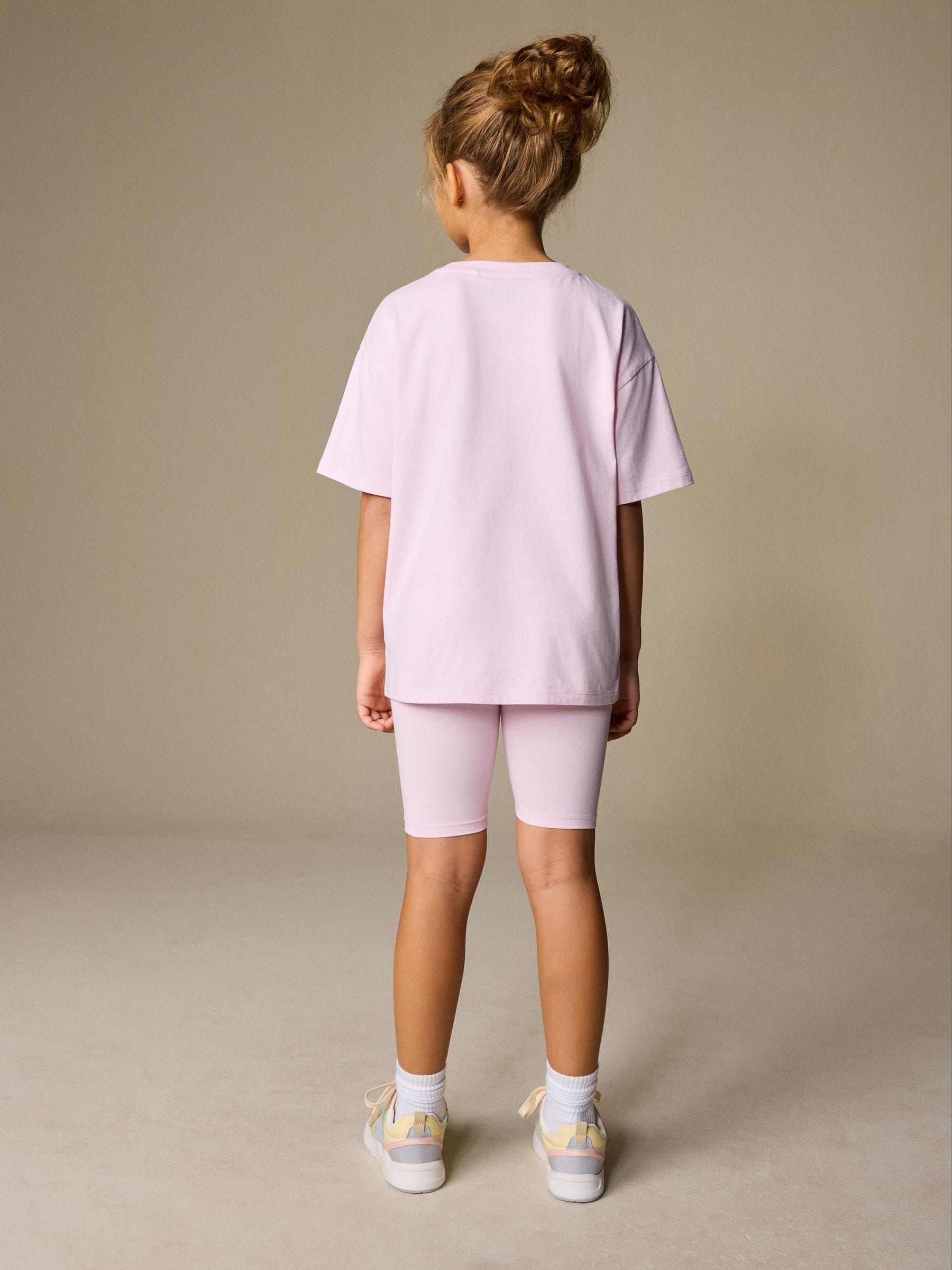 Dsiney Kidz - Pink Studio Aura Oversized T-Shirt Cycling Shorts Set (3-16yrs) image 4