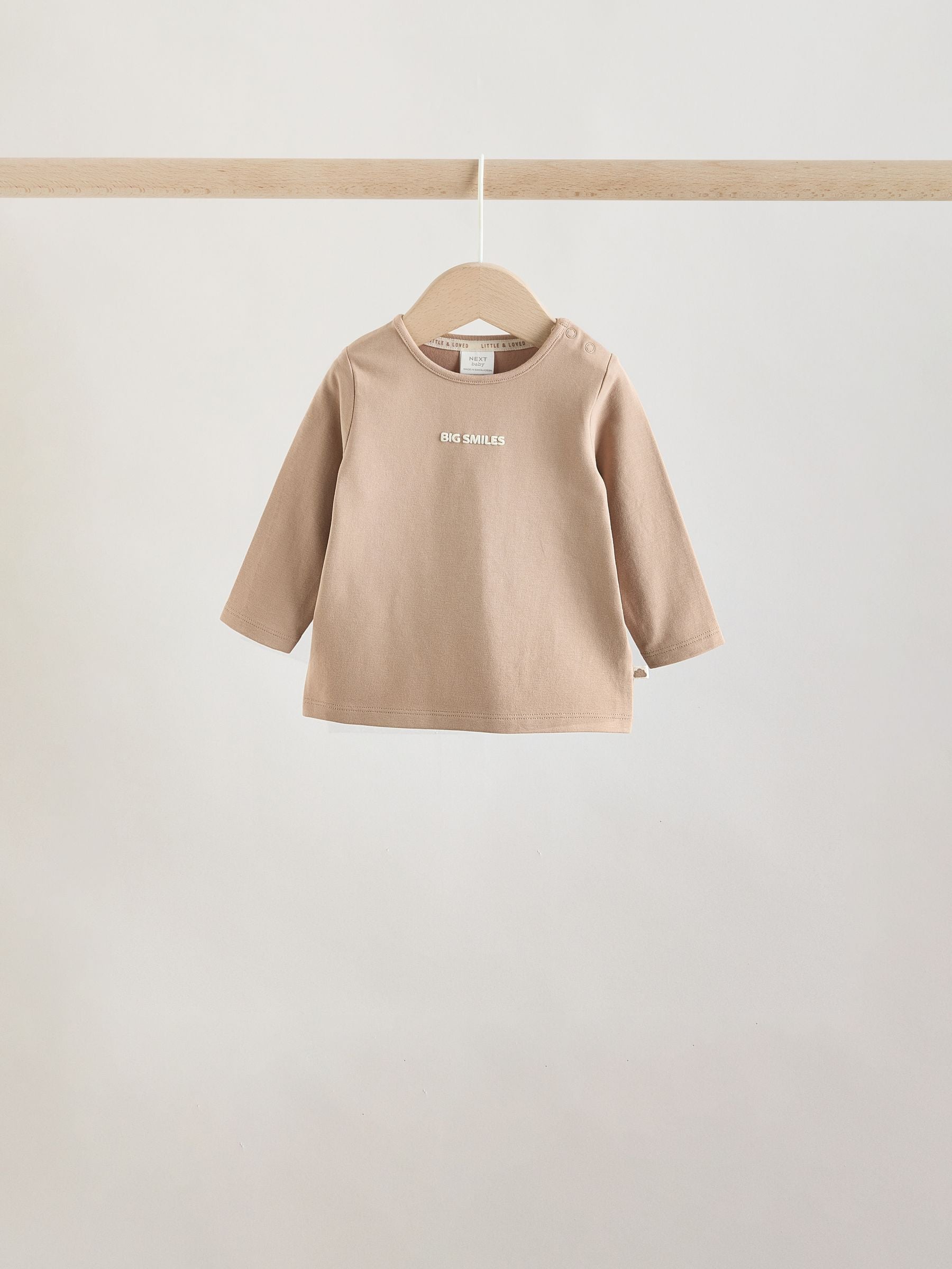 Neutral/Grey Long Sleeve Baby T-Shirts 3 Pack (0mths-2yrs) image 4