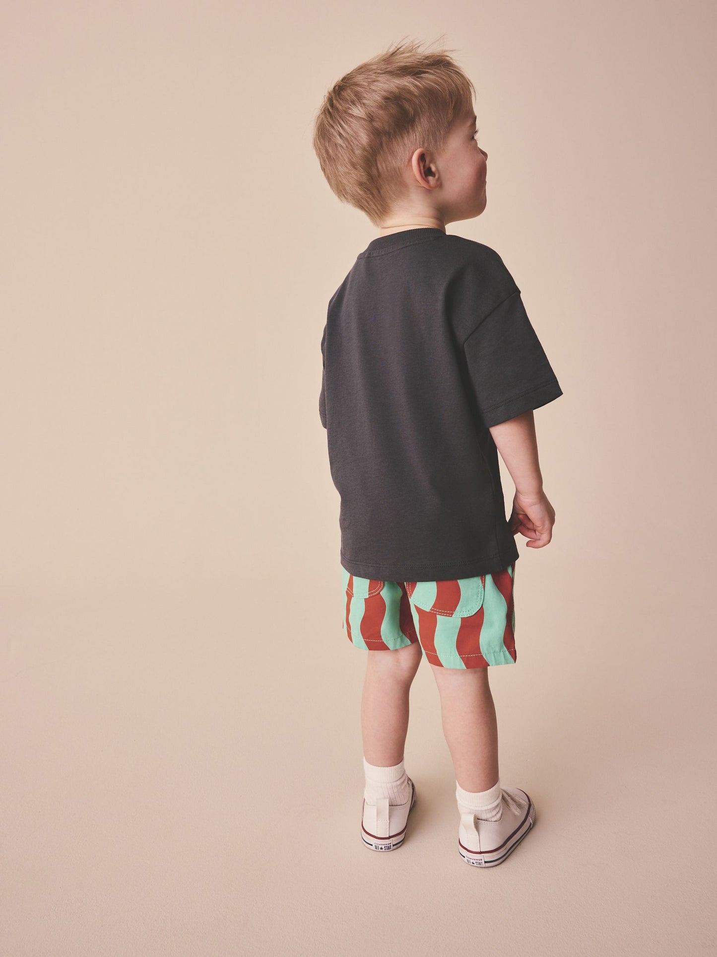 Red/Green Wavy Stripe Pull On Shorts (3mths-7yrs) image 2