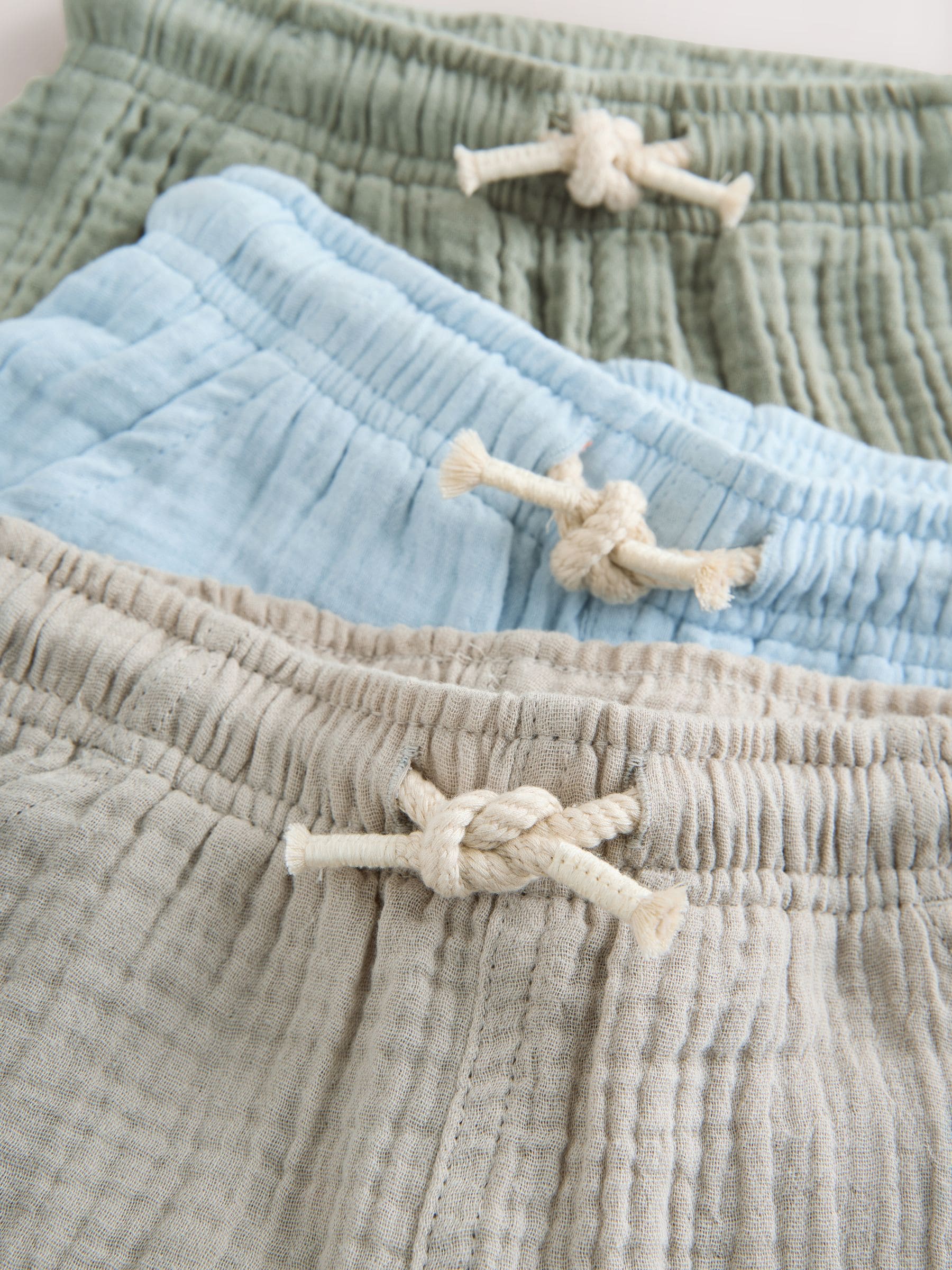 Dsiney Kidz - Neutral/Sage Green/Pale Blue Soft Textured Pull on Shorts 3 Pack (3mths-7yrs) image 6