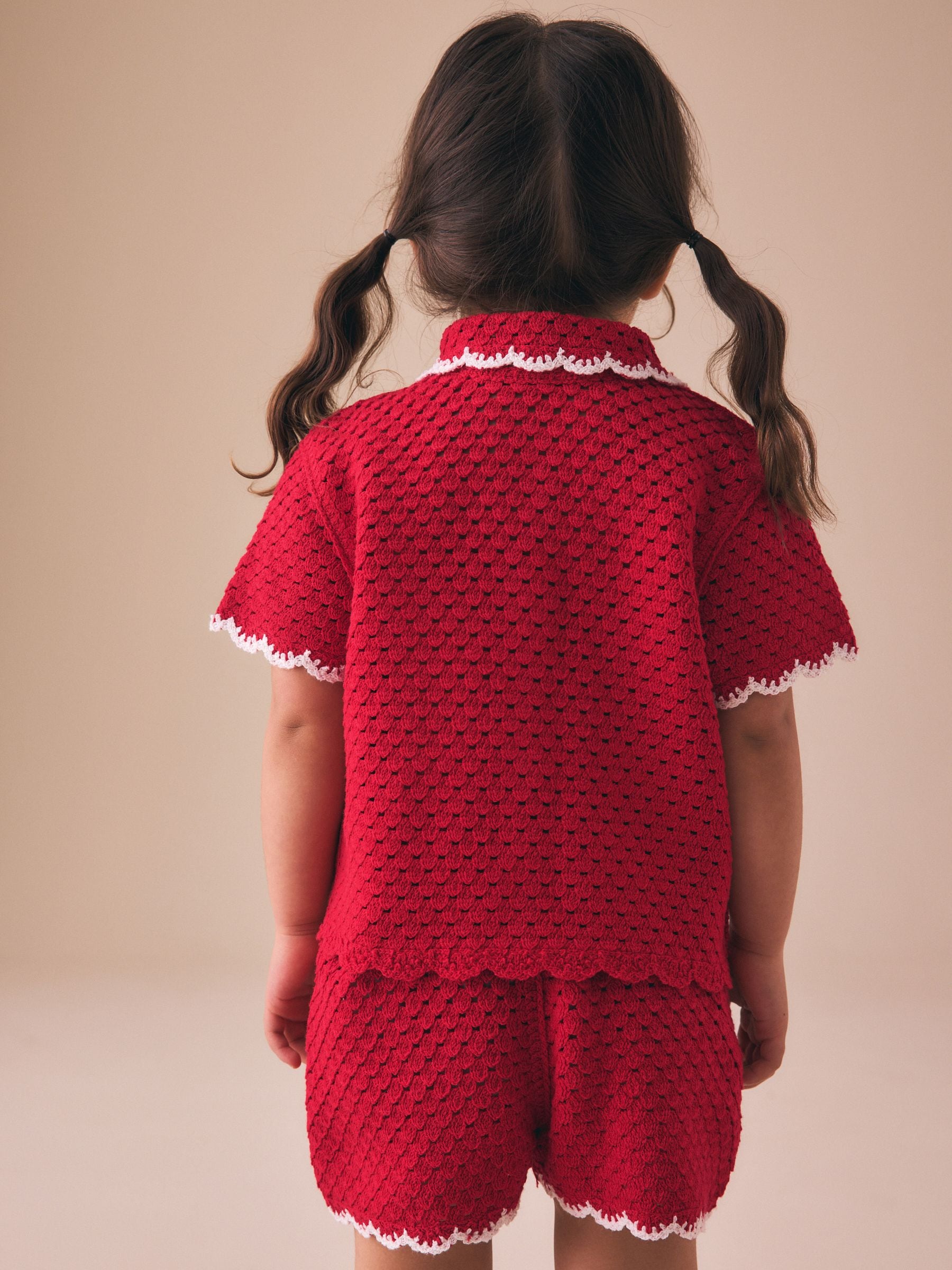 Red Scallop Edge Crochet Set (3mths-7yrs) image 2