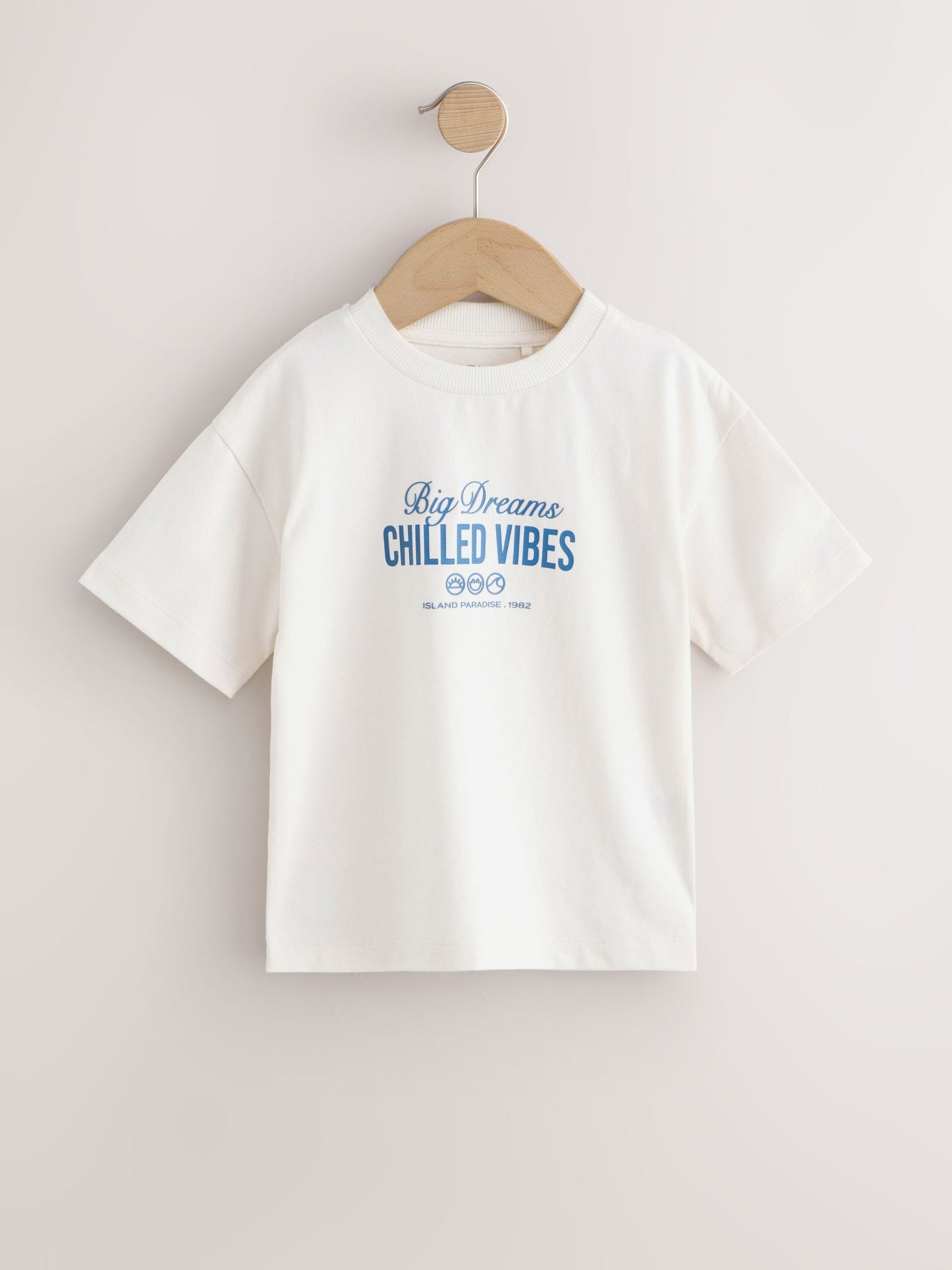 Blue/Navy/Green/Red/White Small Short Sleeve Graphic T-Shirts 5 Pack (3mths-7yrs) image 4