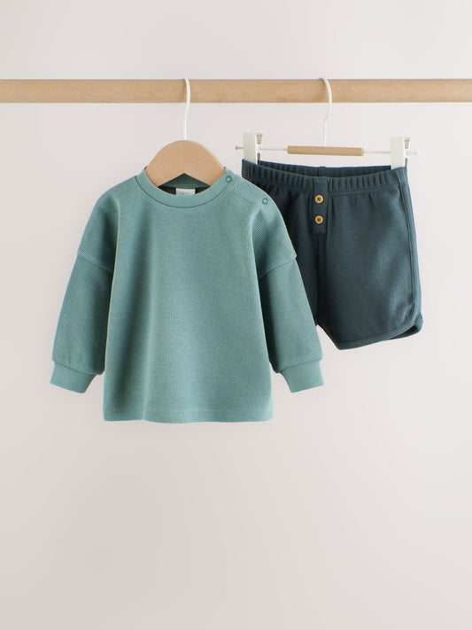 Green Long Sleeve Top and Shorts Baby Set (0mths-2yrs) image 1