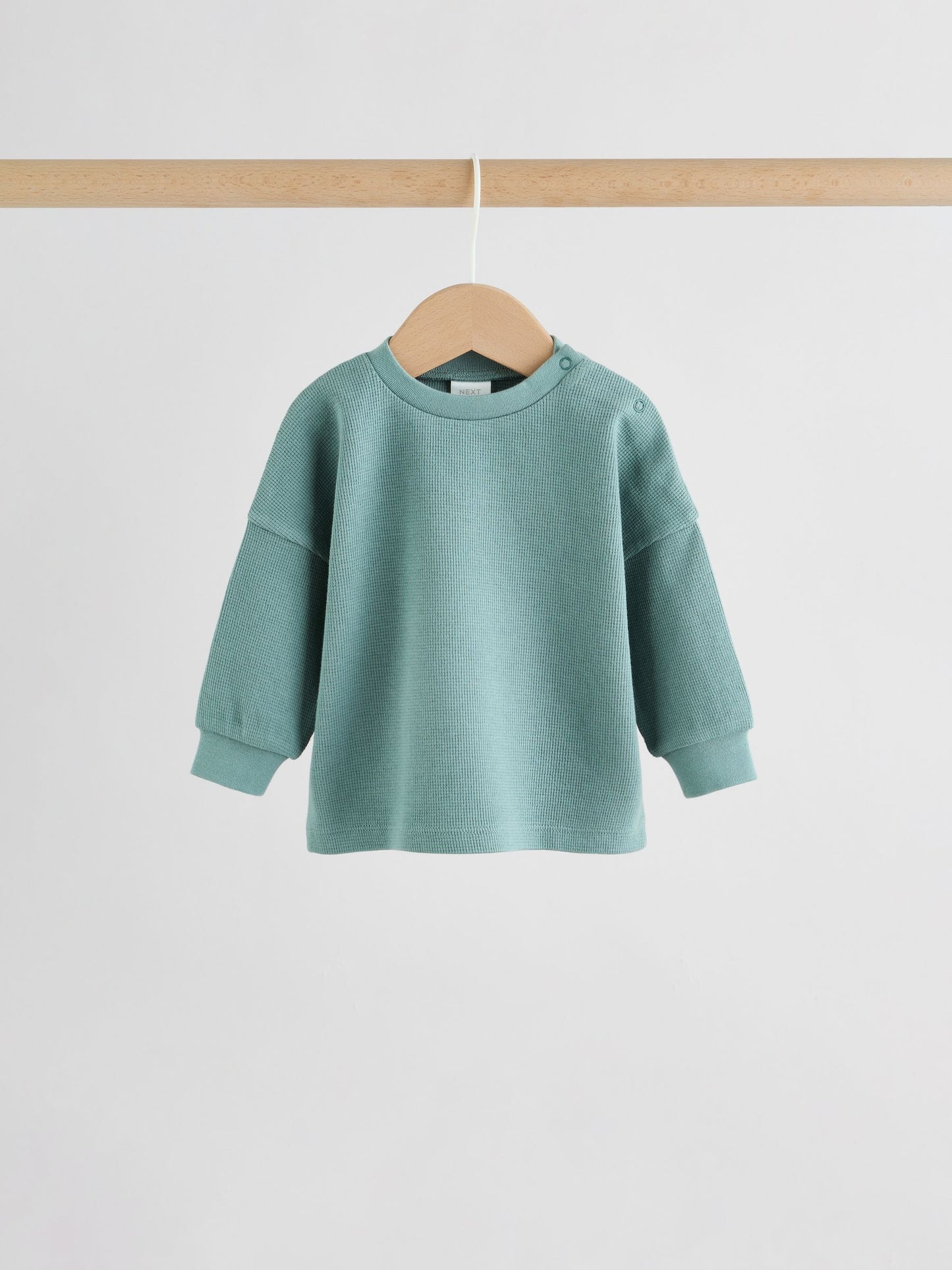 Green Long Sleeve Top and Shorts Baby Set (0mths-2yrs) image 3