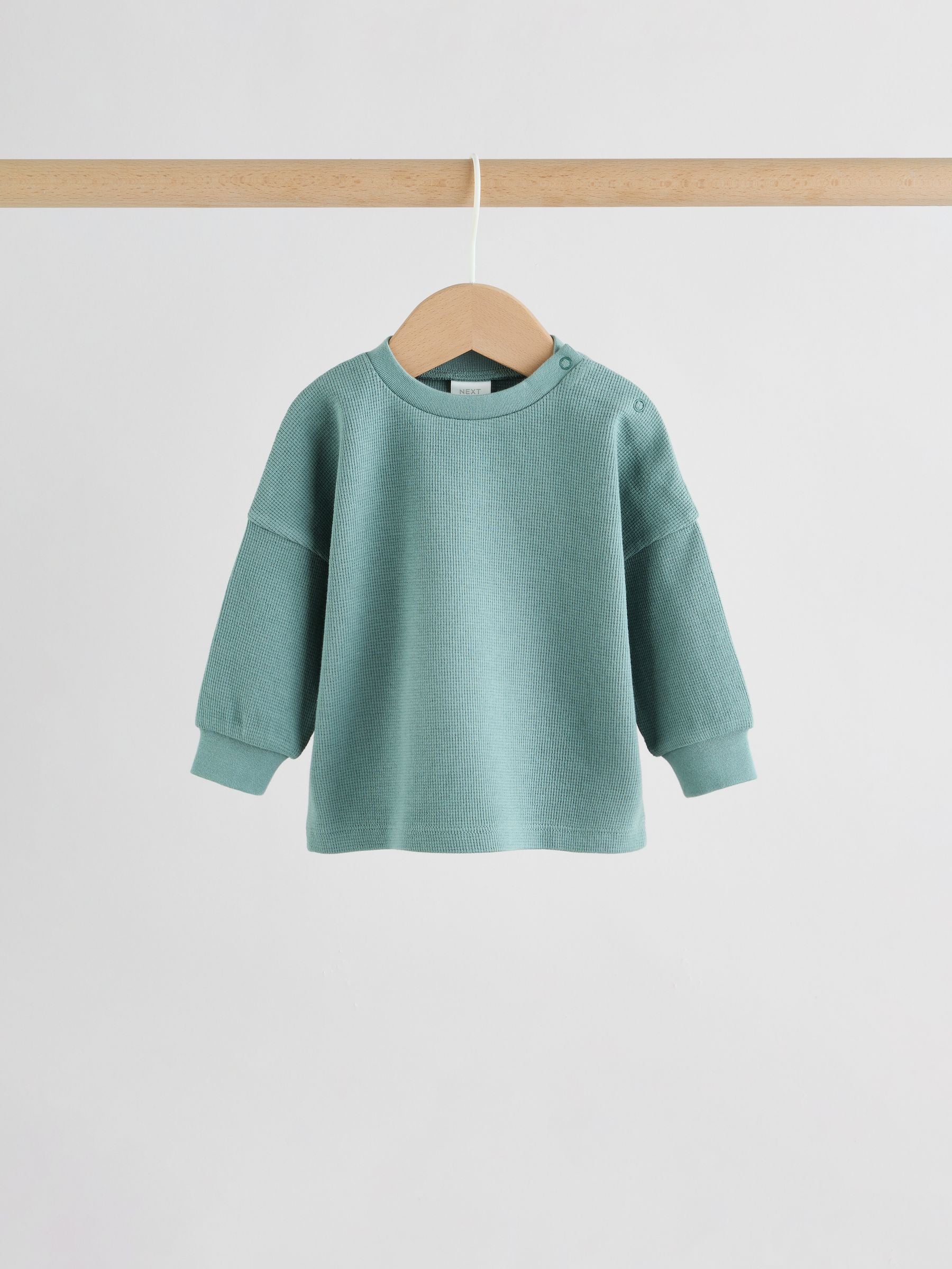 Green Long Sleeve Top and Shorts Baby Set (0mths-2yrs) image 3