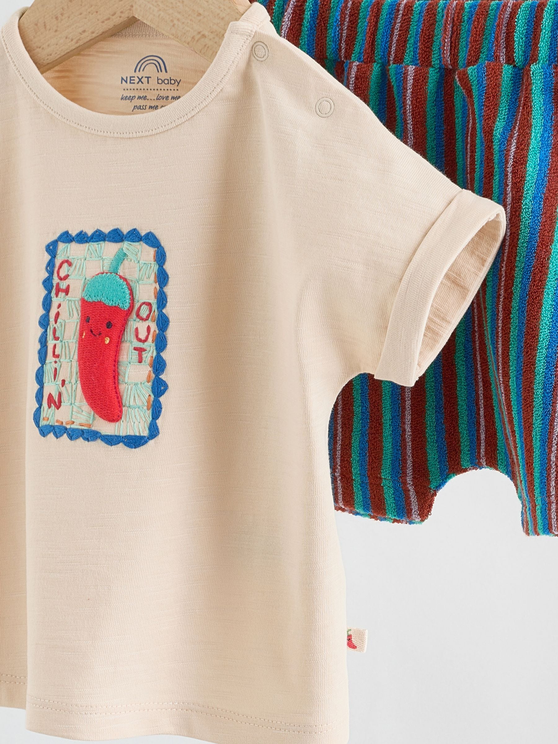 Neutral Chilli Print Top and Shorts Baby Set (0mths-2yrs) image 7