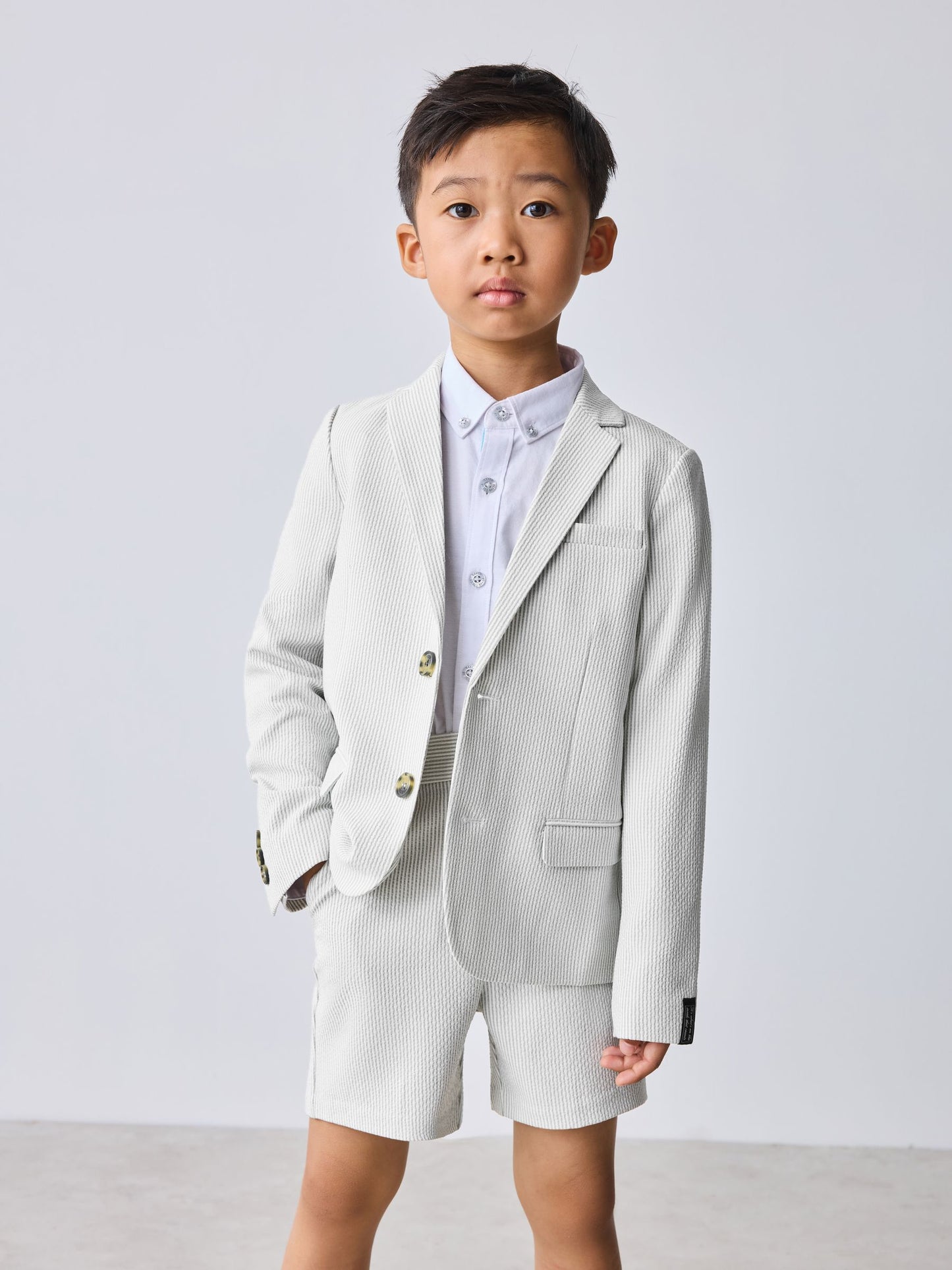 Baker by Ted Baker White/Blue Seersucker Textured Suit Jacket and Shorts Set image 2