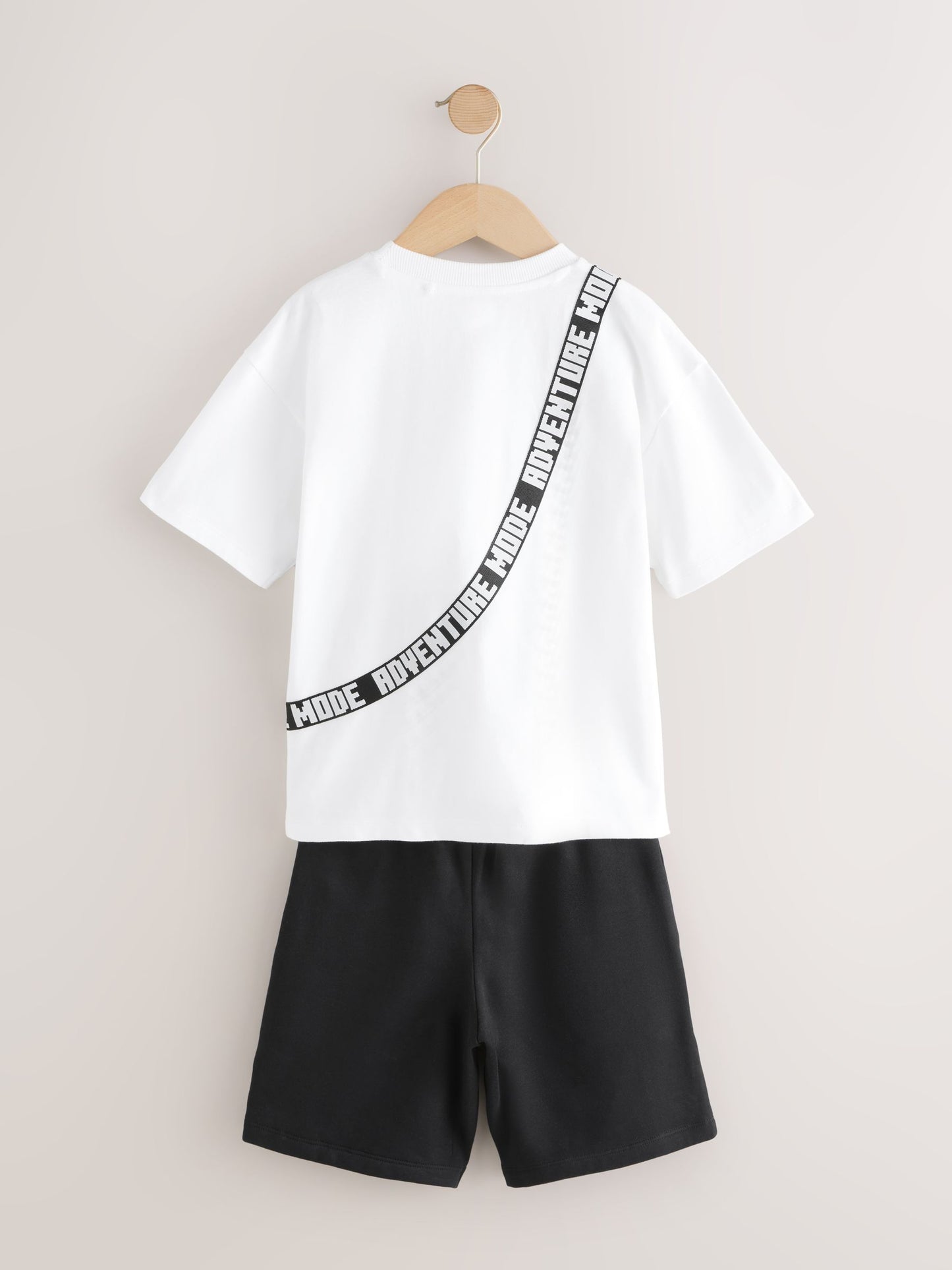 Dsiney Kidz - White/Black Minecraft Bag T-Shirt and Shorts Set (3-16yrs) image 6