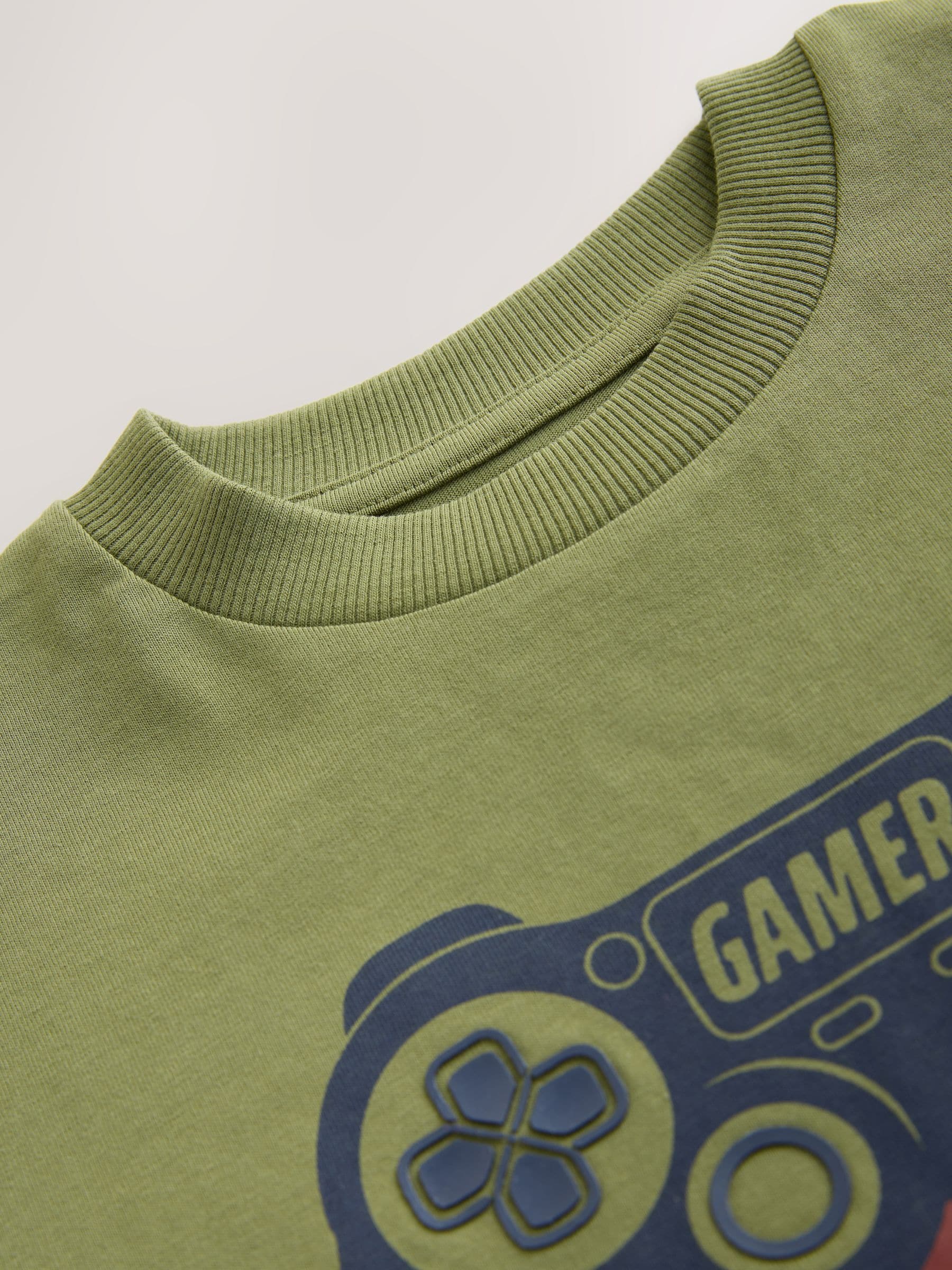 Dsiney Kidz - Green Controller Short Sleeve Graphic T-Shirt (3-16yrs) image 3