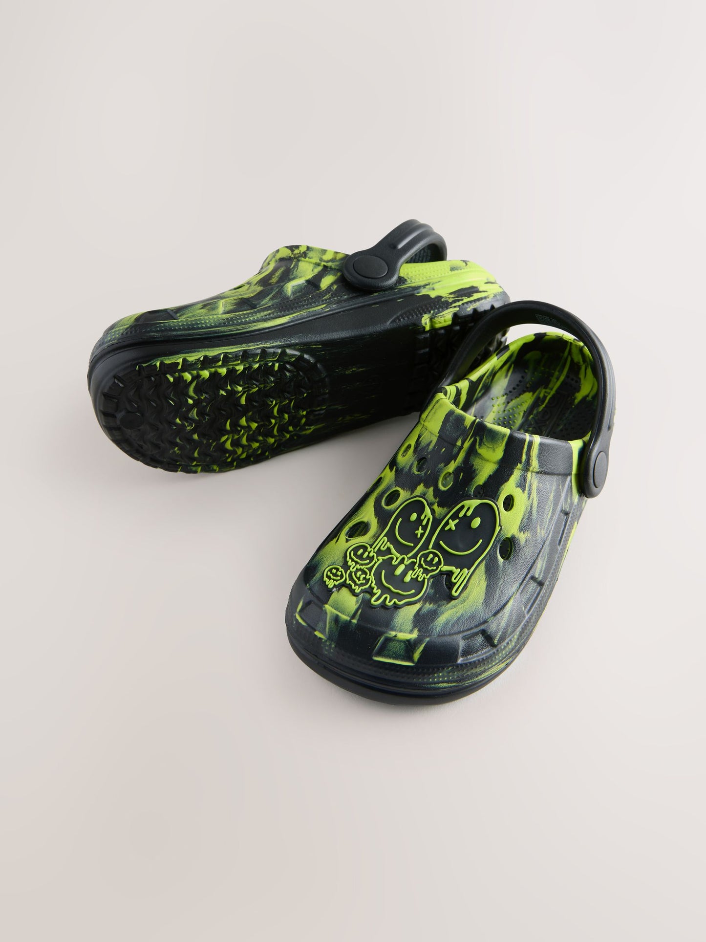 Black/Green Marble Clogs image 3