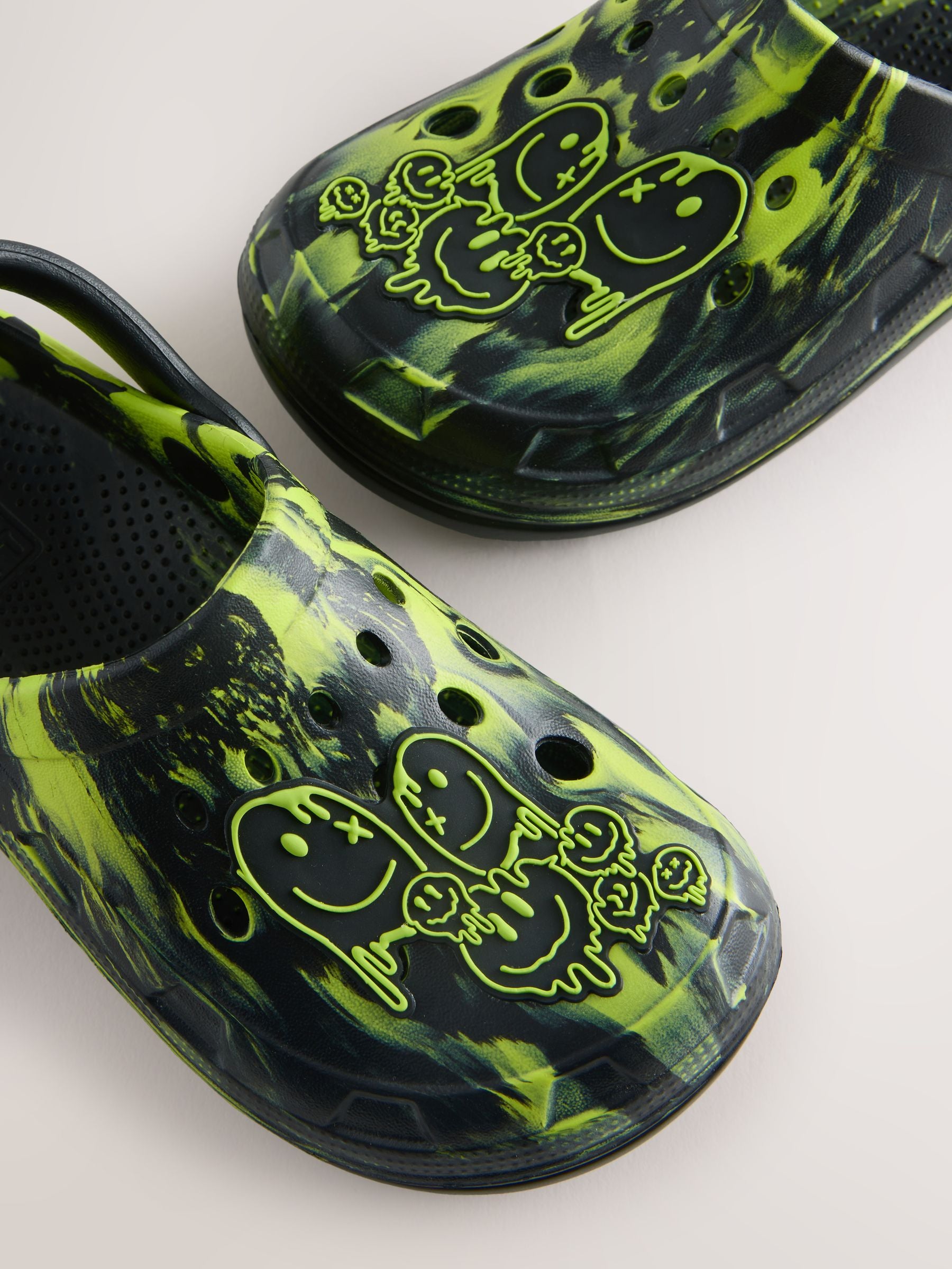 Black/Green Marble Clogs image 4
