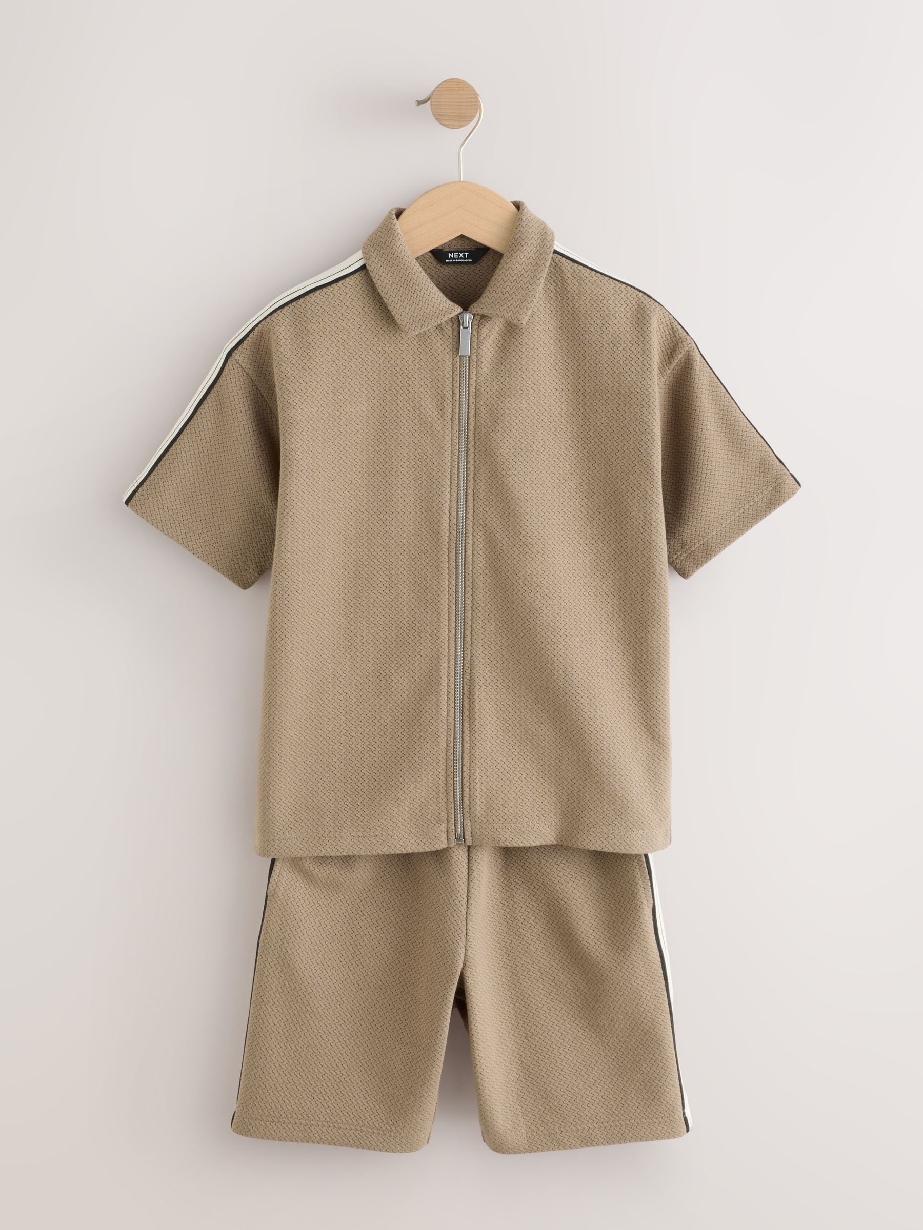 Dsiney Kidz - Tan Brown Short Sleeve Zip Through Polo Shirt & Shorts Set (3-16yrs) image 5