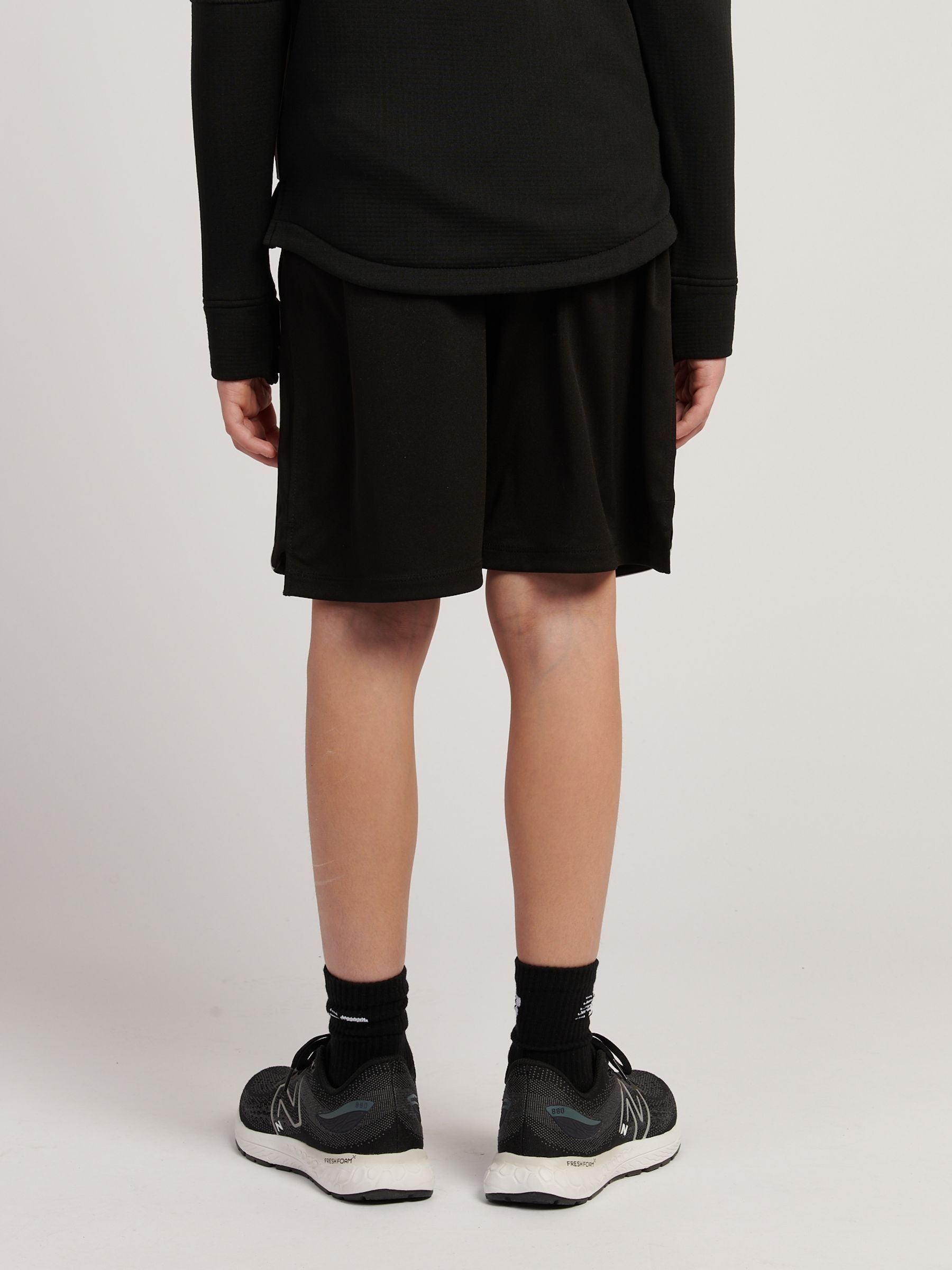 Dsiney Kidz - New Balance Black Panelled Football Shorts image 3