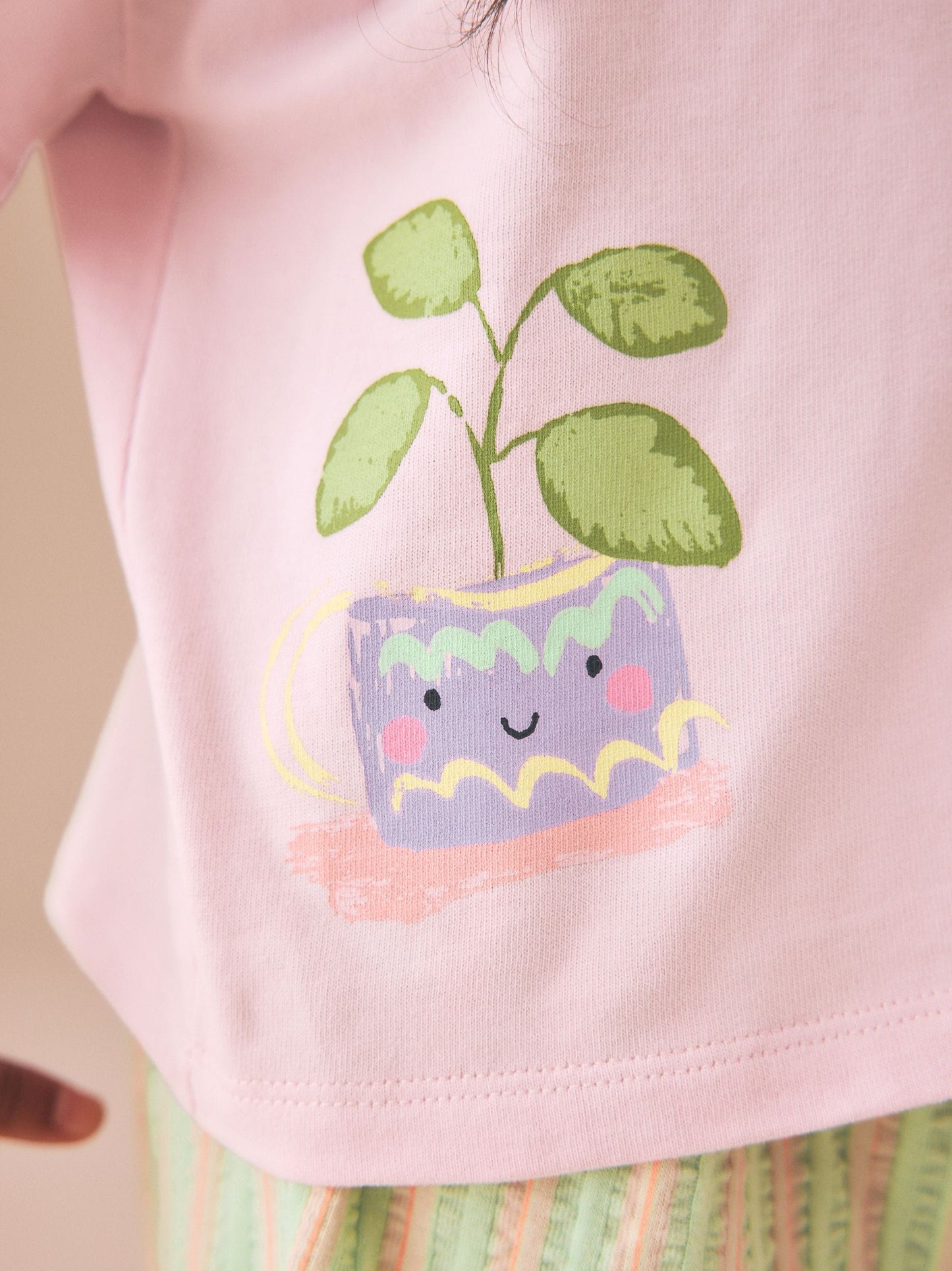 Dsiney Kidz - Pink Plants Character Top & Joggers Set (3mths-7yrs) image 3