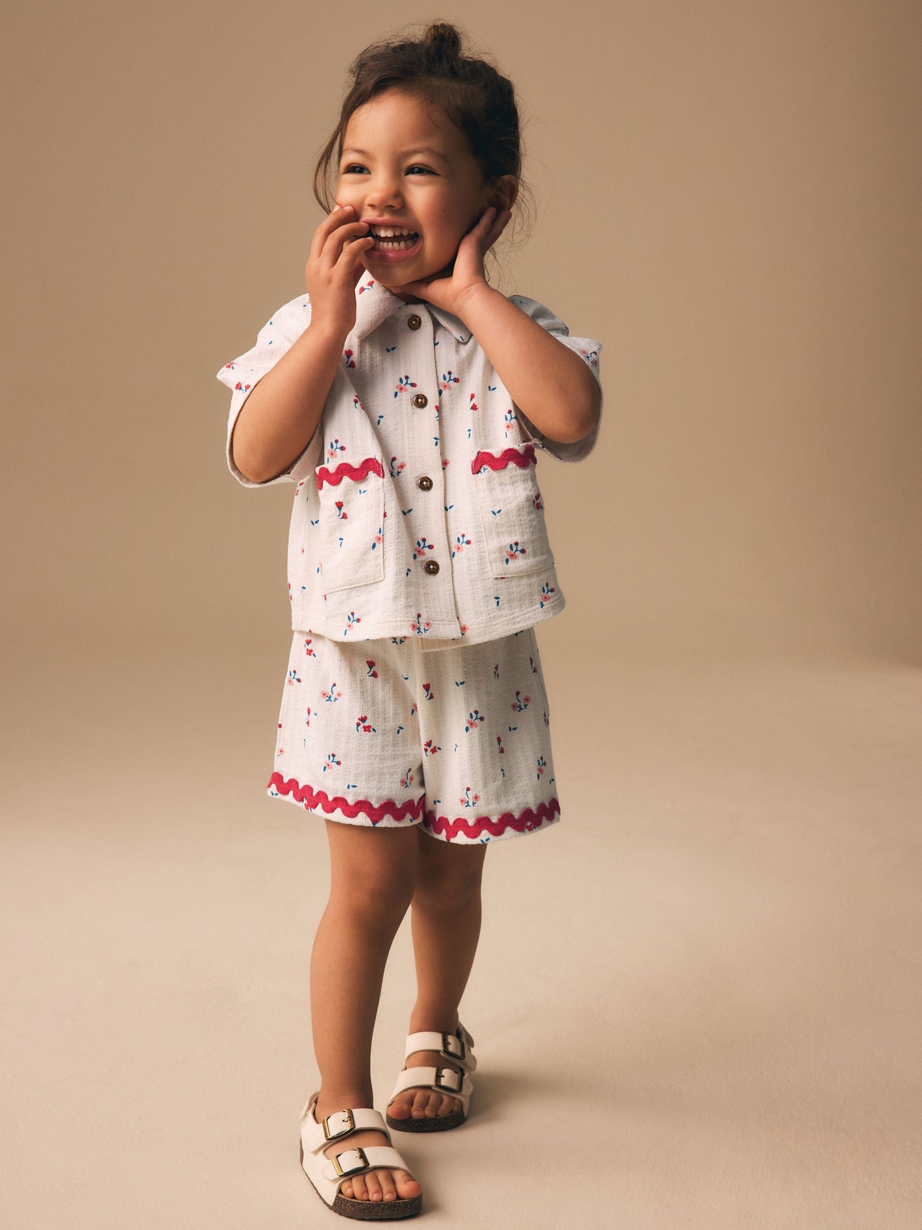 Ecru White Ditsy Flower Short Sleeve Button Shirt and Shorts Set (3mths-7yrs) image 2
