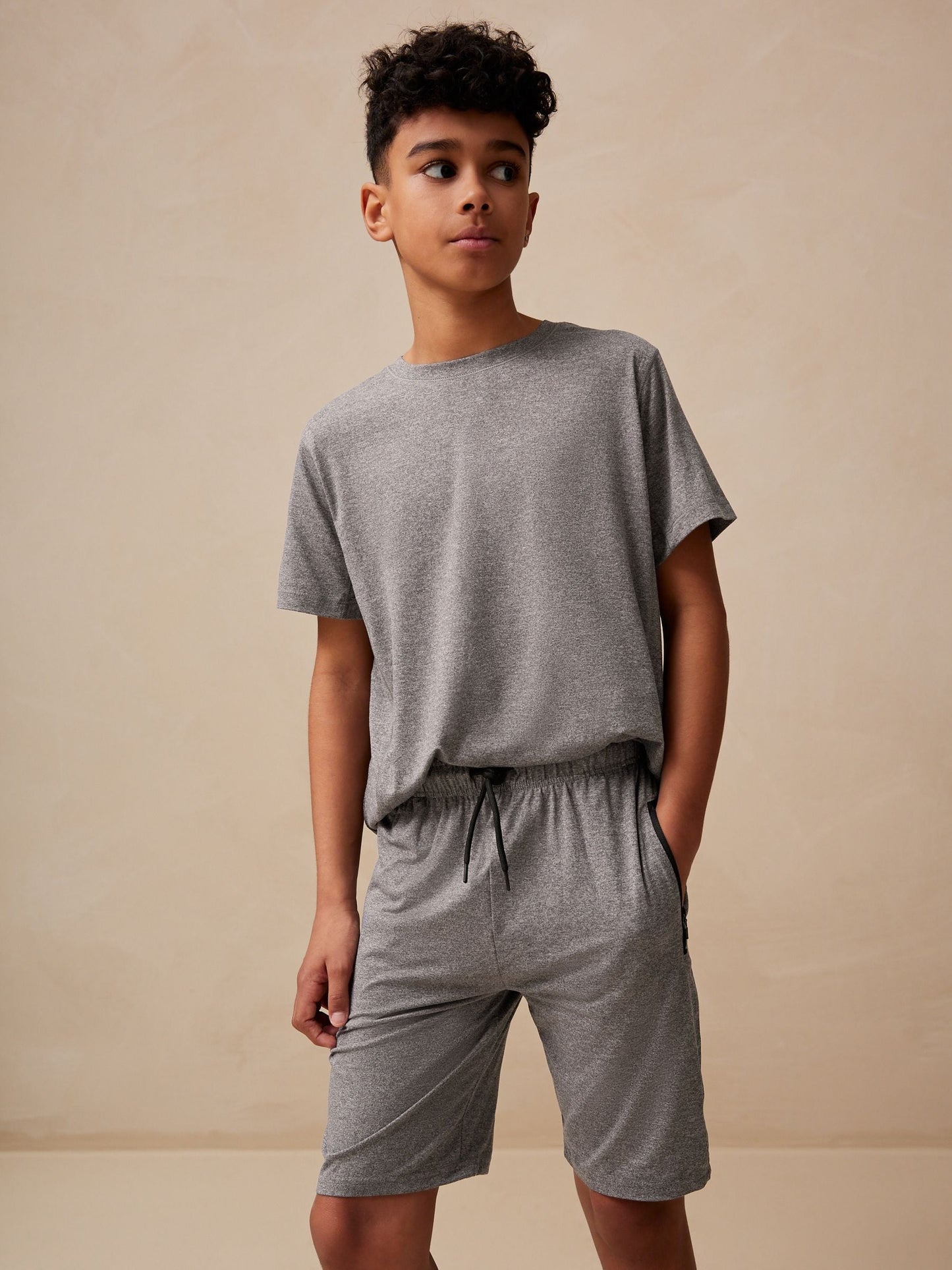 Dsiney Kidz - Grey Sports T-Shirt and Shorts Set (3-16yrs) image 3