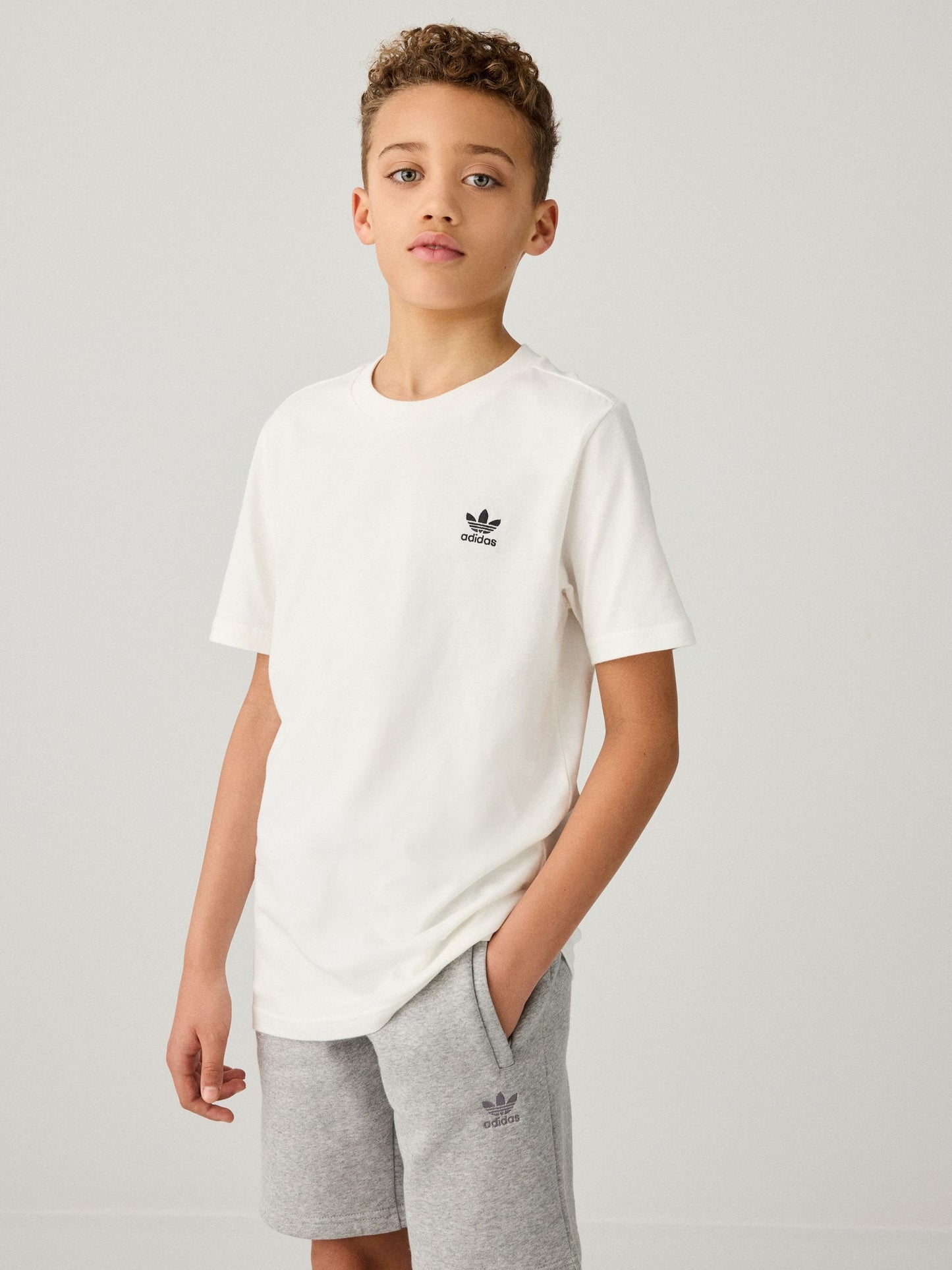 Dsiney Kidz - adidas Originals White T-Shirt image 2