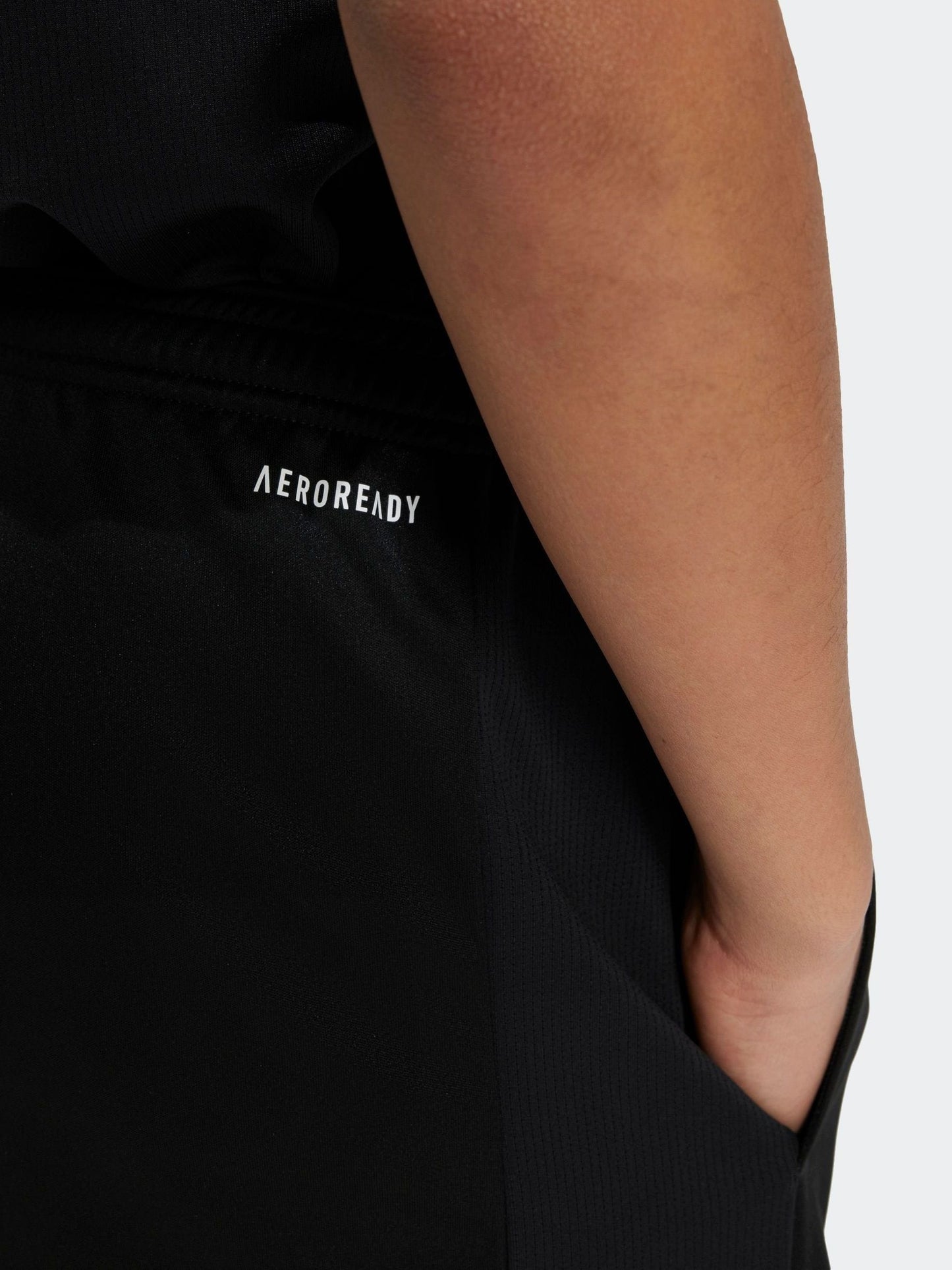 Dsiney Kidz - adidas Black Train Essentials Logo Regular Fit Shorts Kids image 3