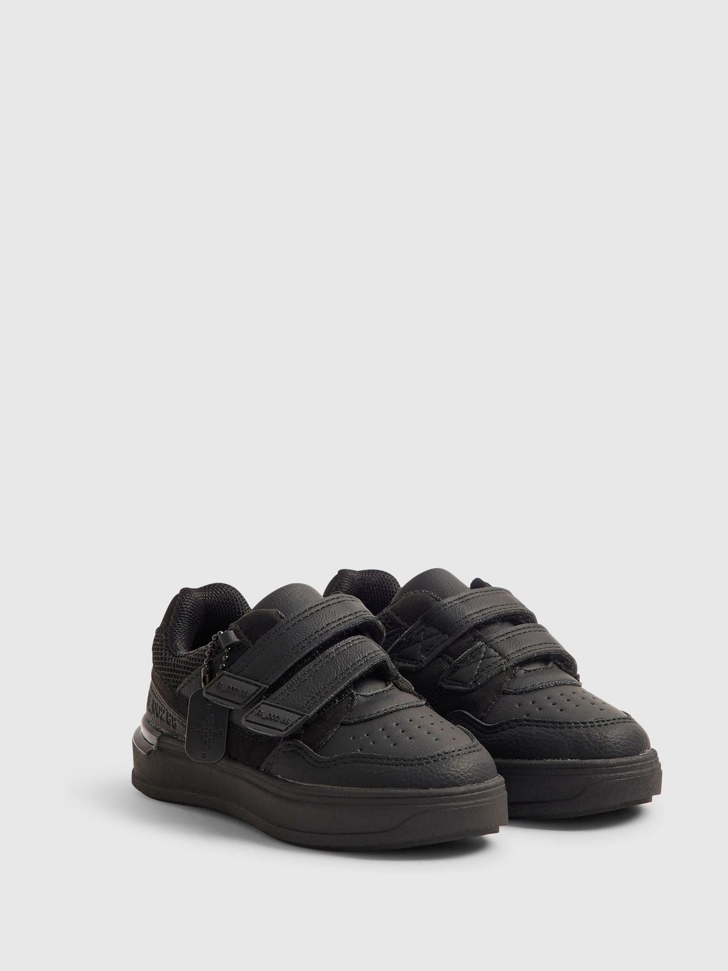 River Island Black Back To School Veltcro Trainers image 2