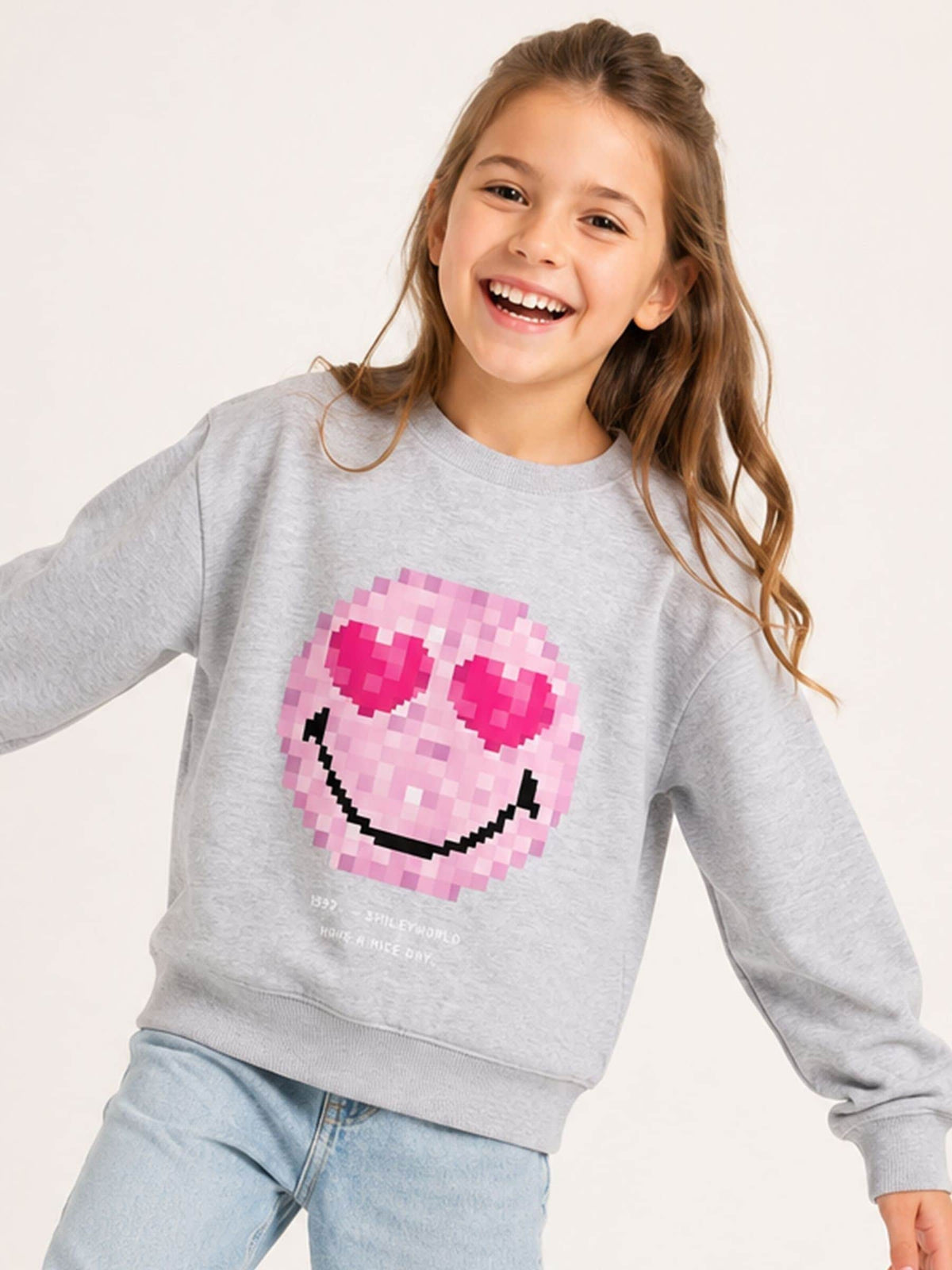 Brand Threads Grey Sweatshirt with Iconic Face Print - image 3