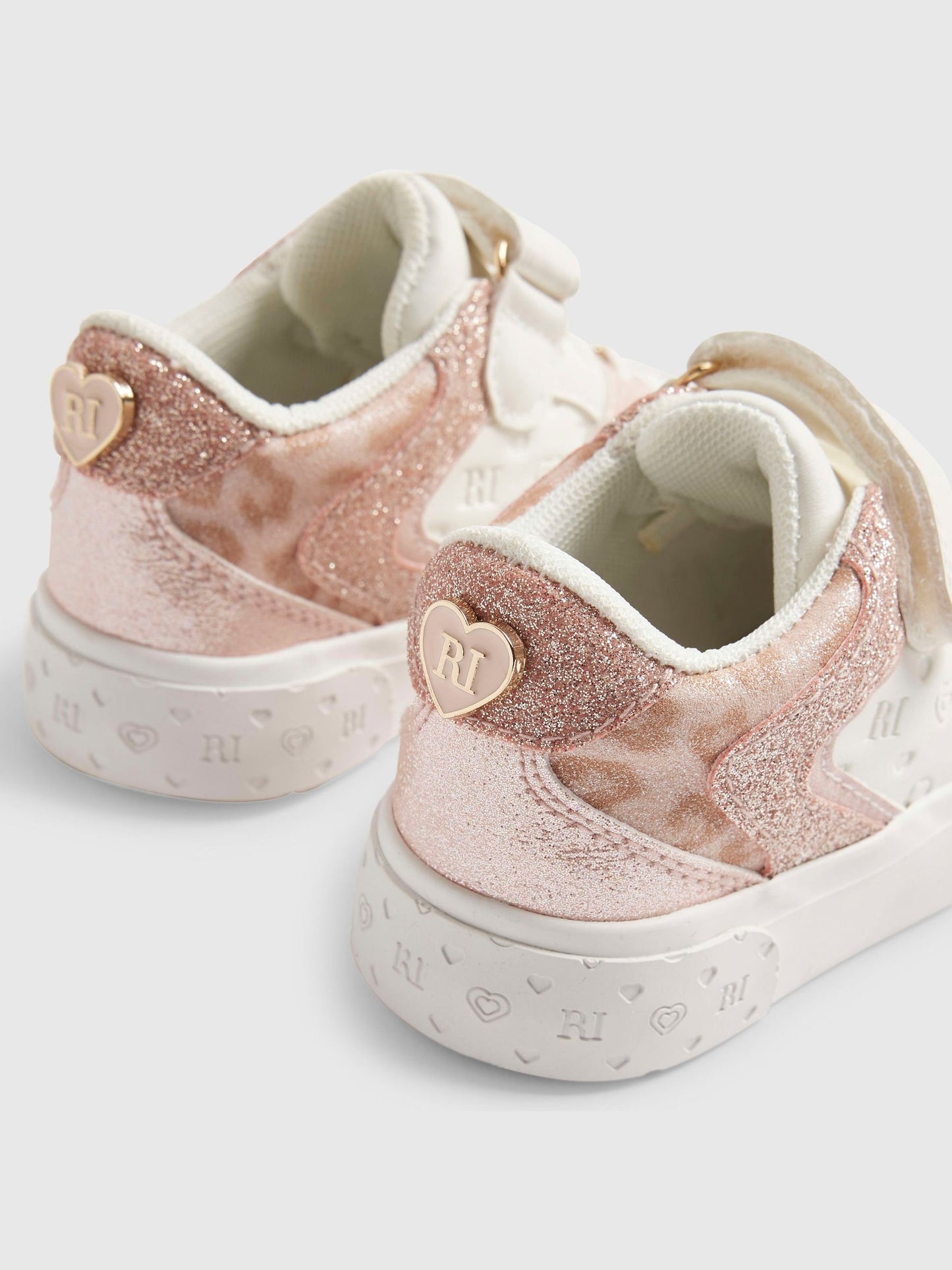 River Island White Veltcro Trainers image 5