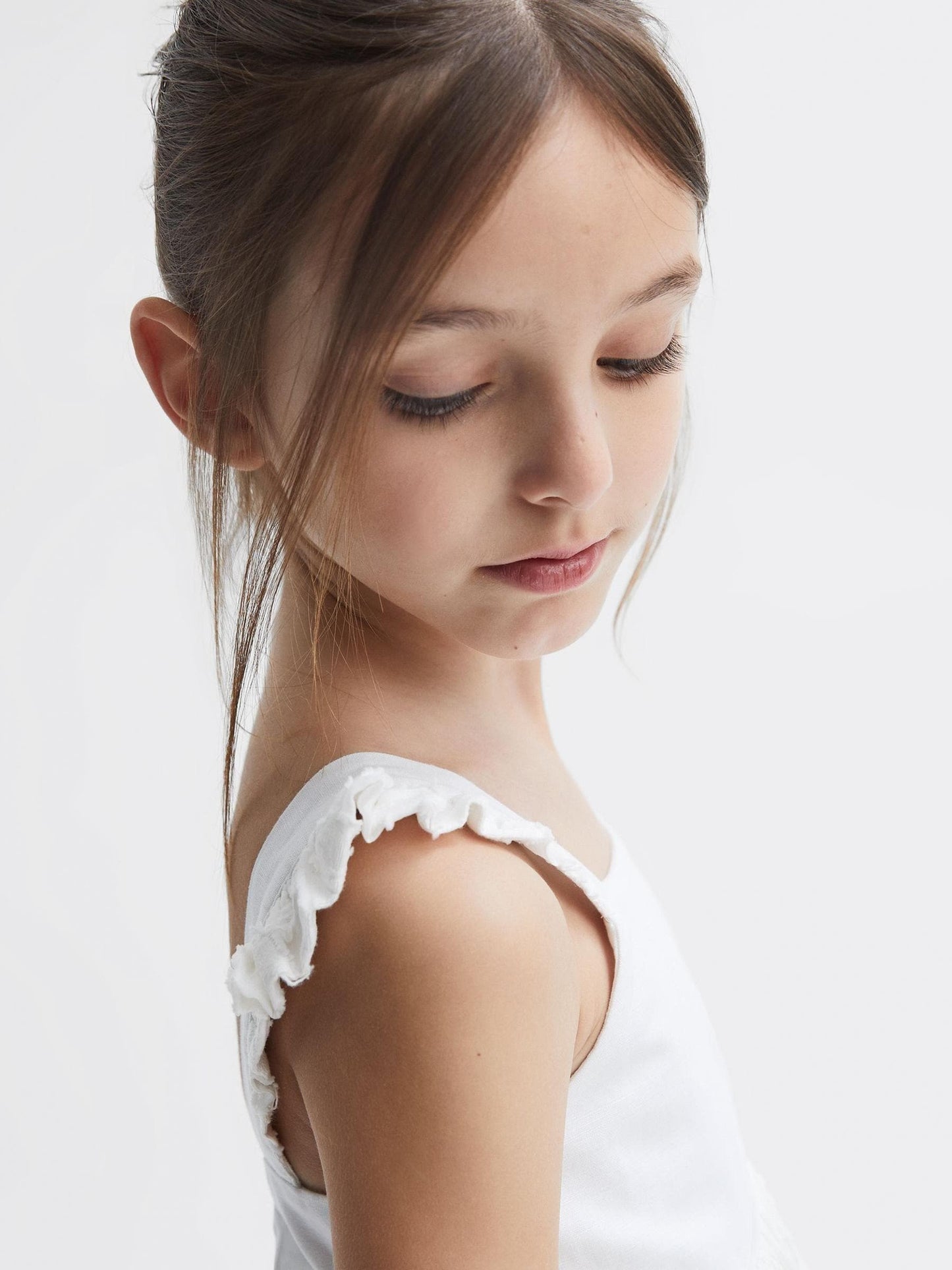Dsiney Kidz - Reiss White Abby 4-9 yrs Lace Detail Bow Back Dress image 4