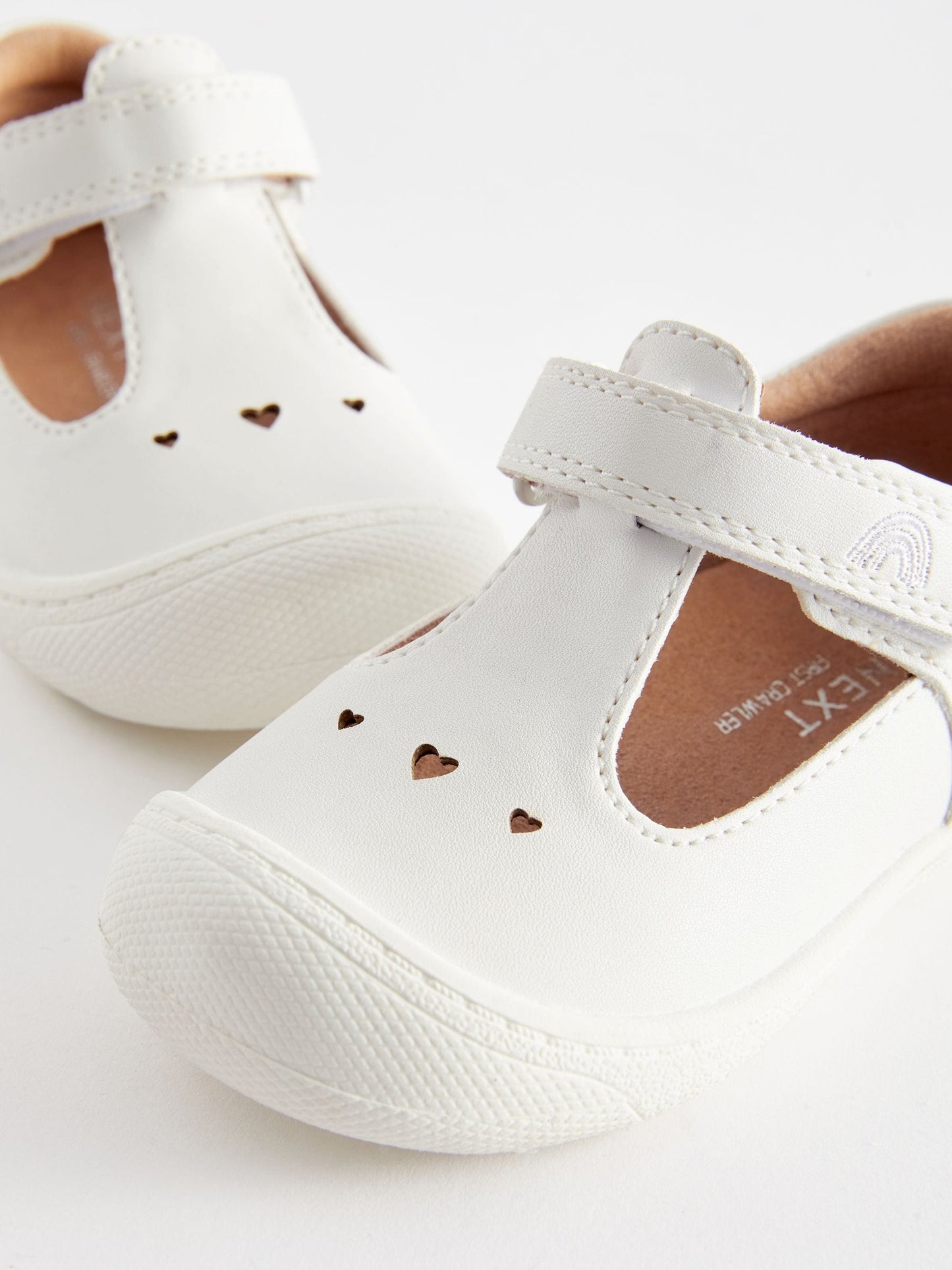 White Standard Fit (F) Crawler T-Bar Shoes image 3