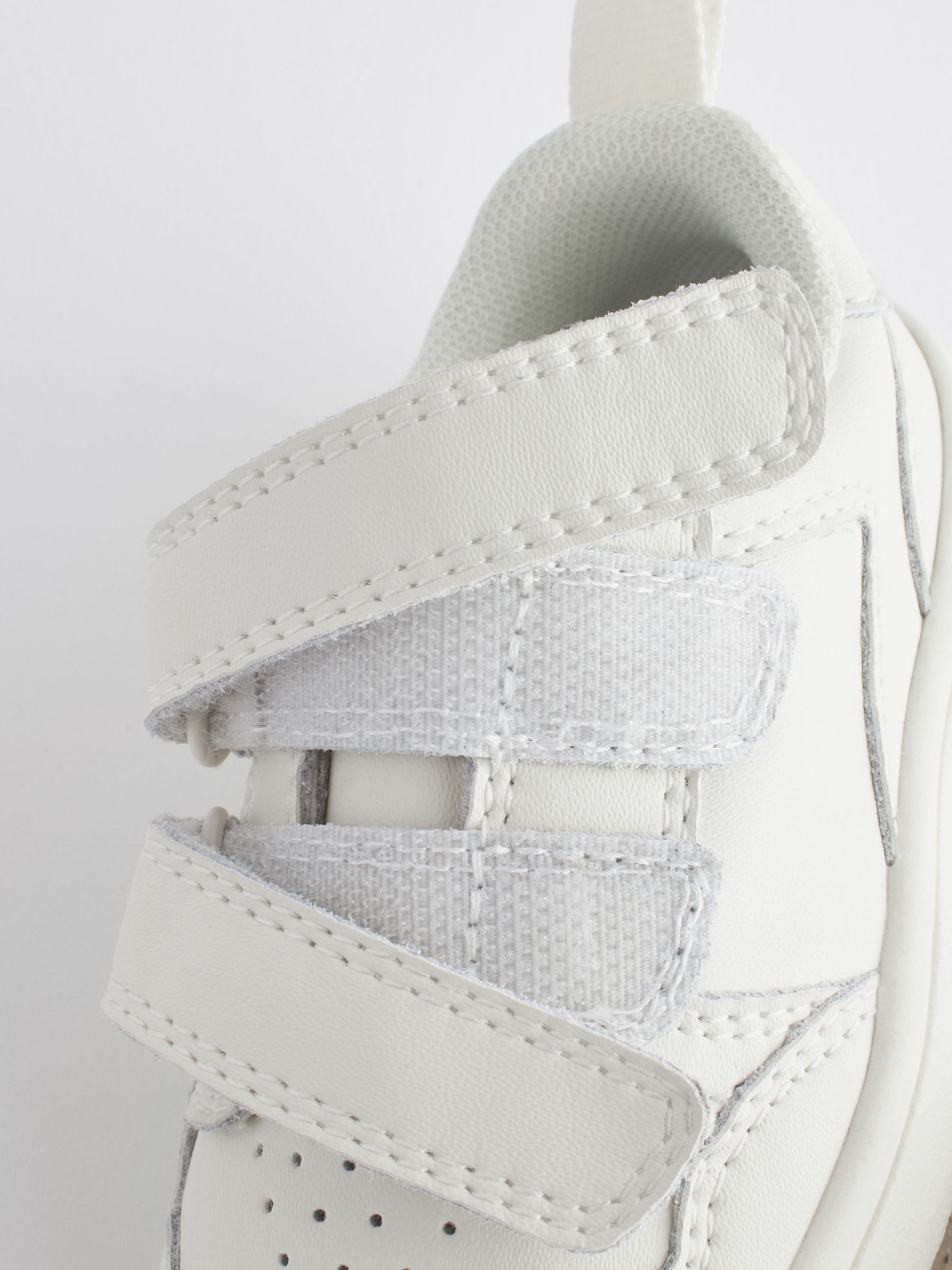 White Wide Fit (G) Touch Fastening Leather First Walker Baby Shoes image 6