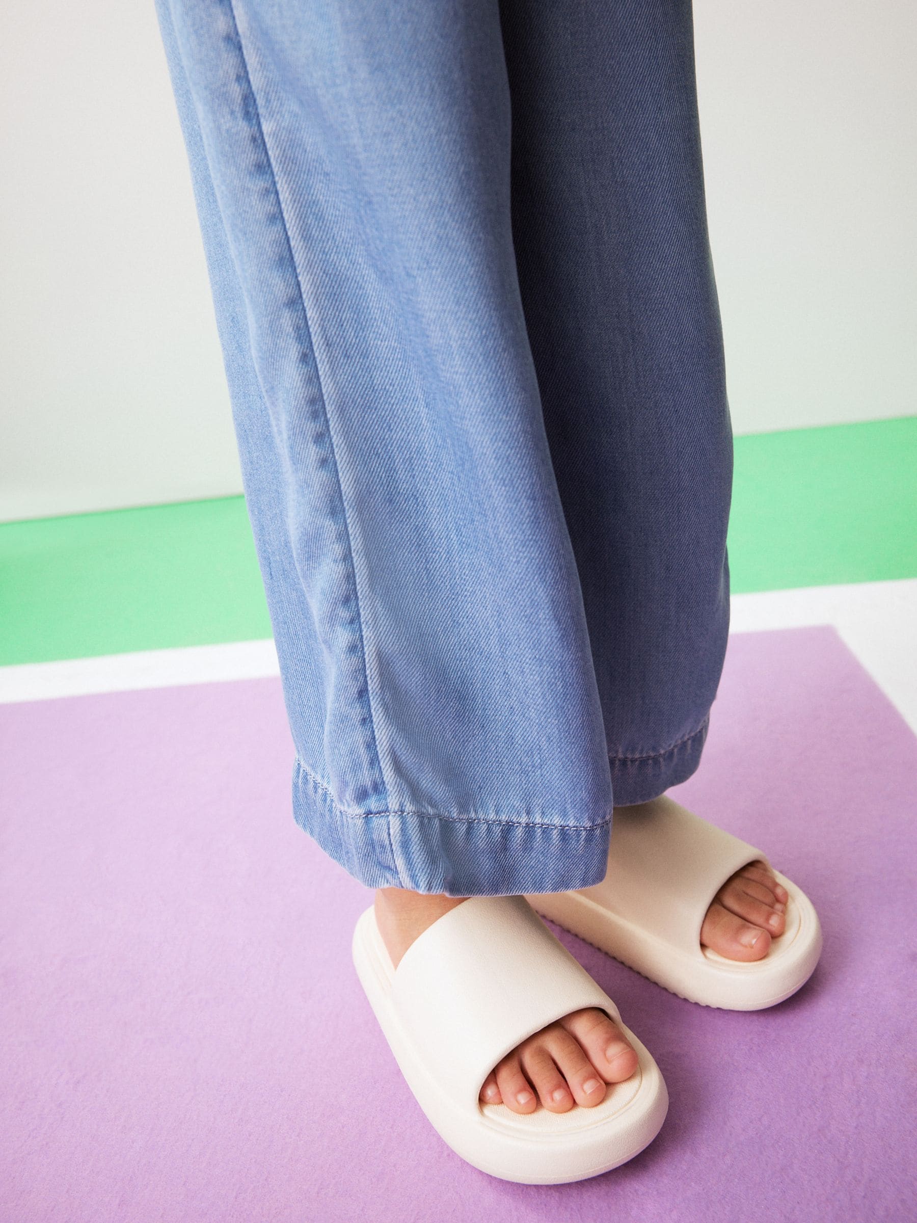 White Chunky Sliders image 1