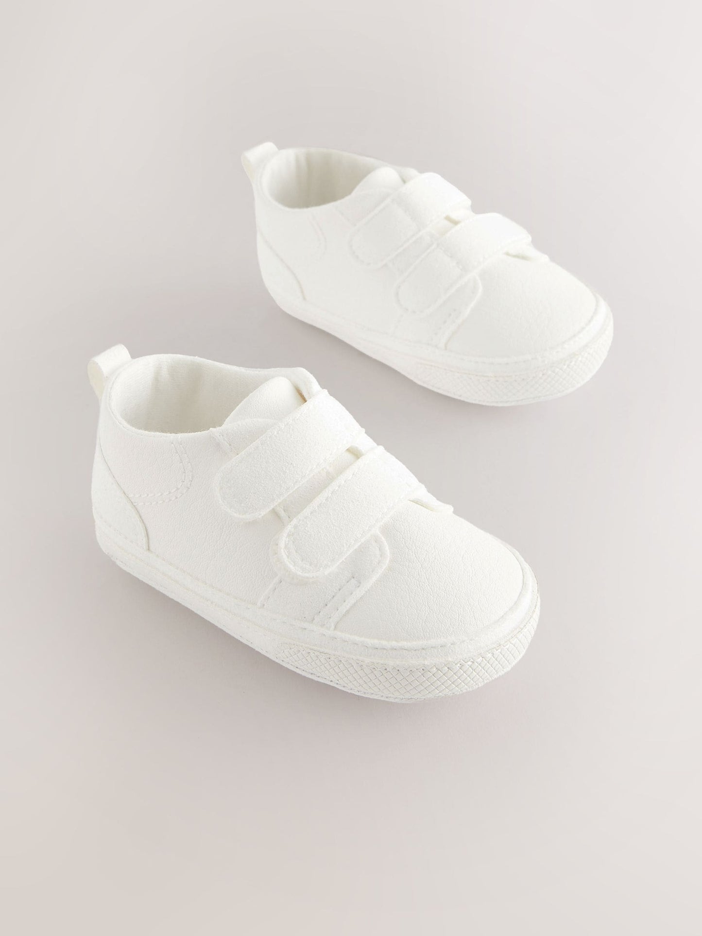 White Touch Fastening Baby Trainers (0-2mths) image 1