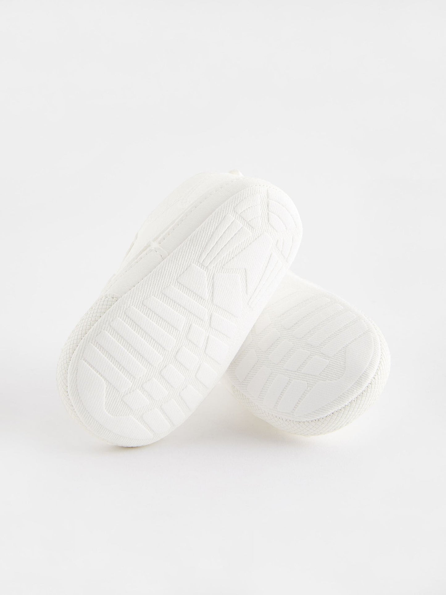 White Touch Fastening Baby Trainers (0-2mths) image 4