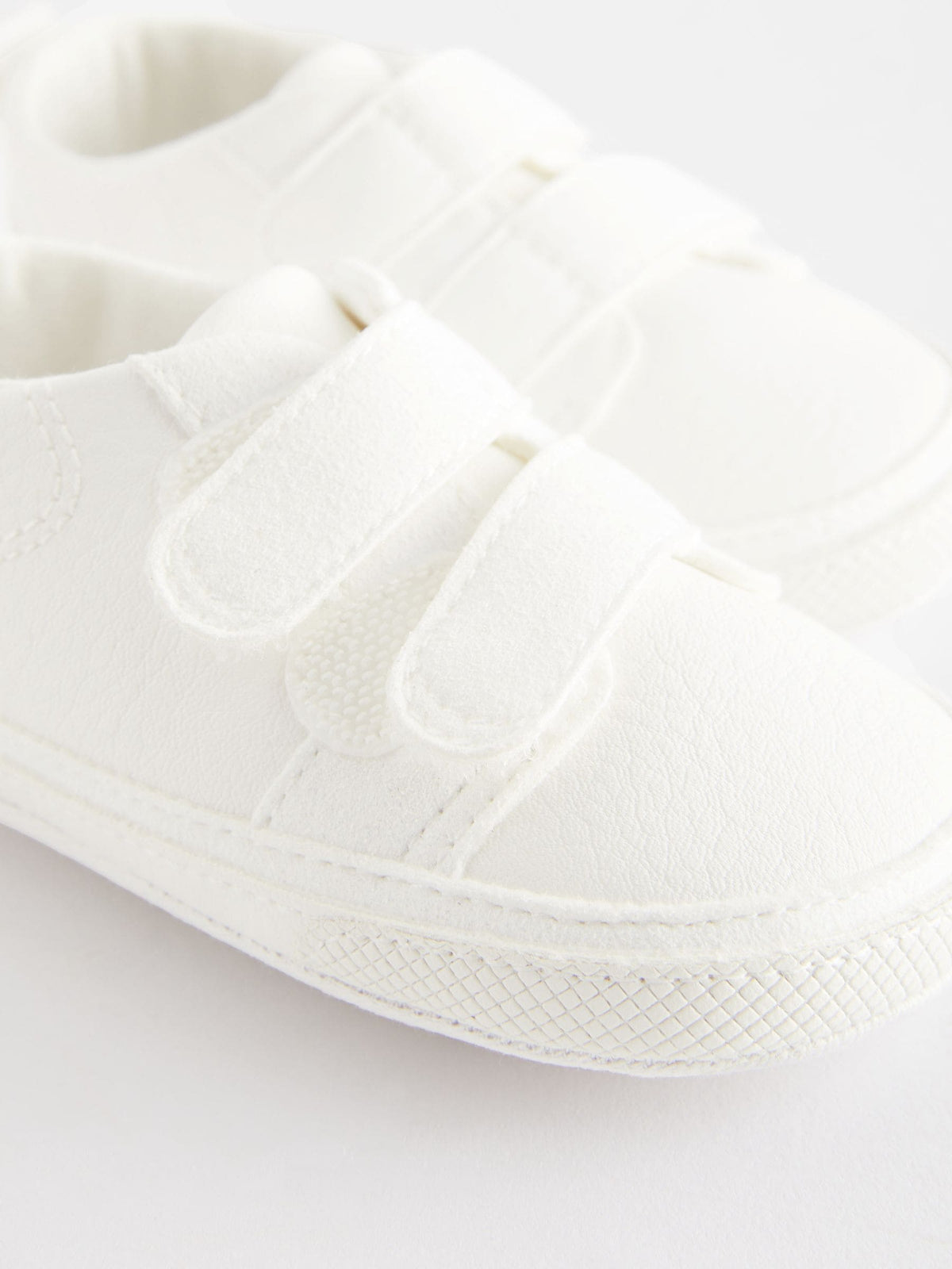 White Touch Fastening Baby Trainers (0-2mths) image 5