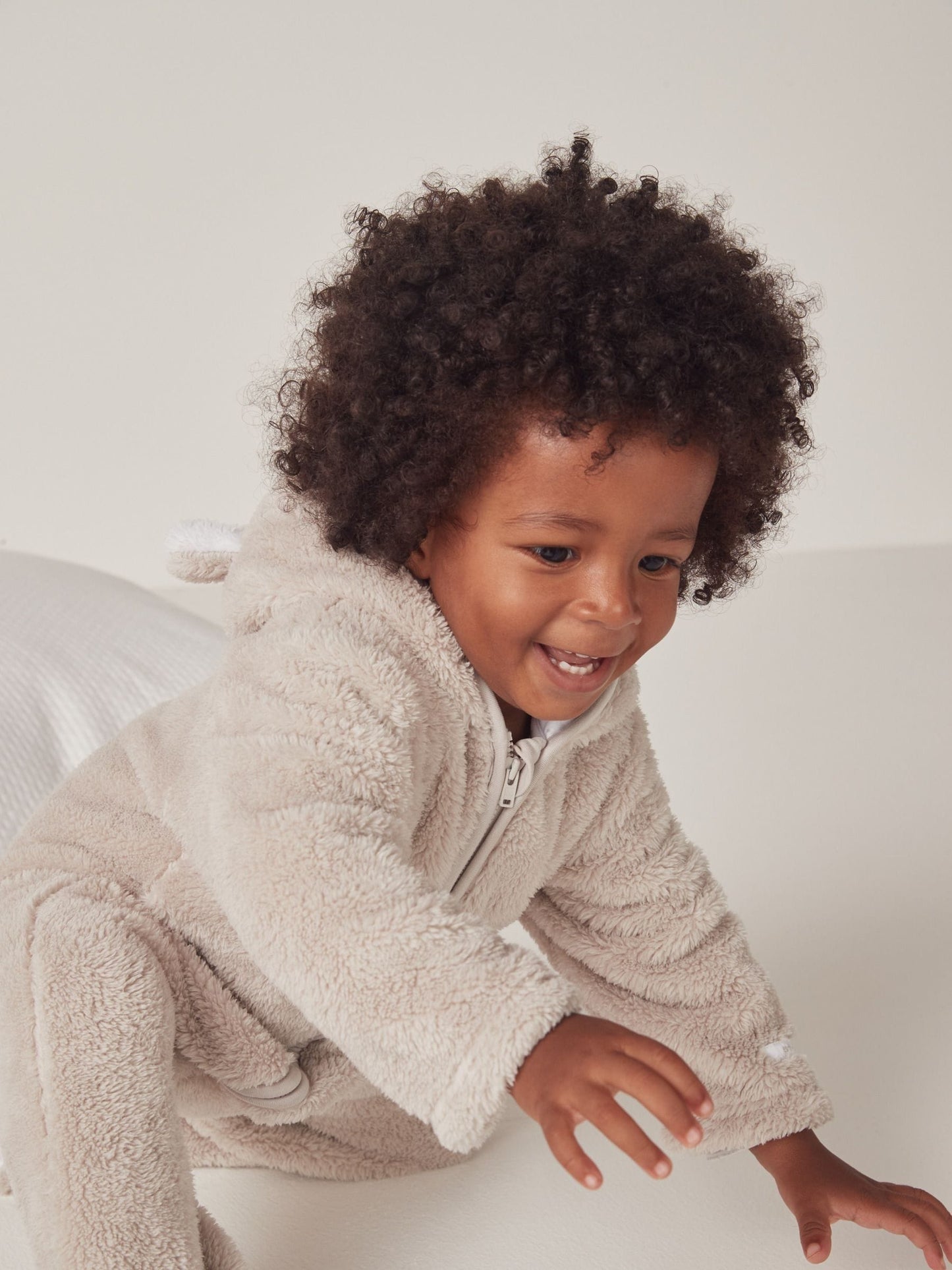 The White Company Natural Pebble Fleece Romper image 3