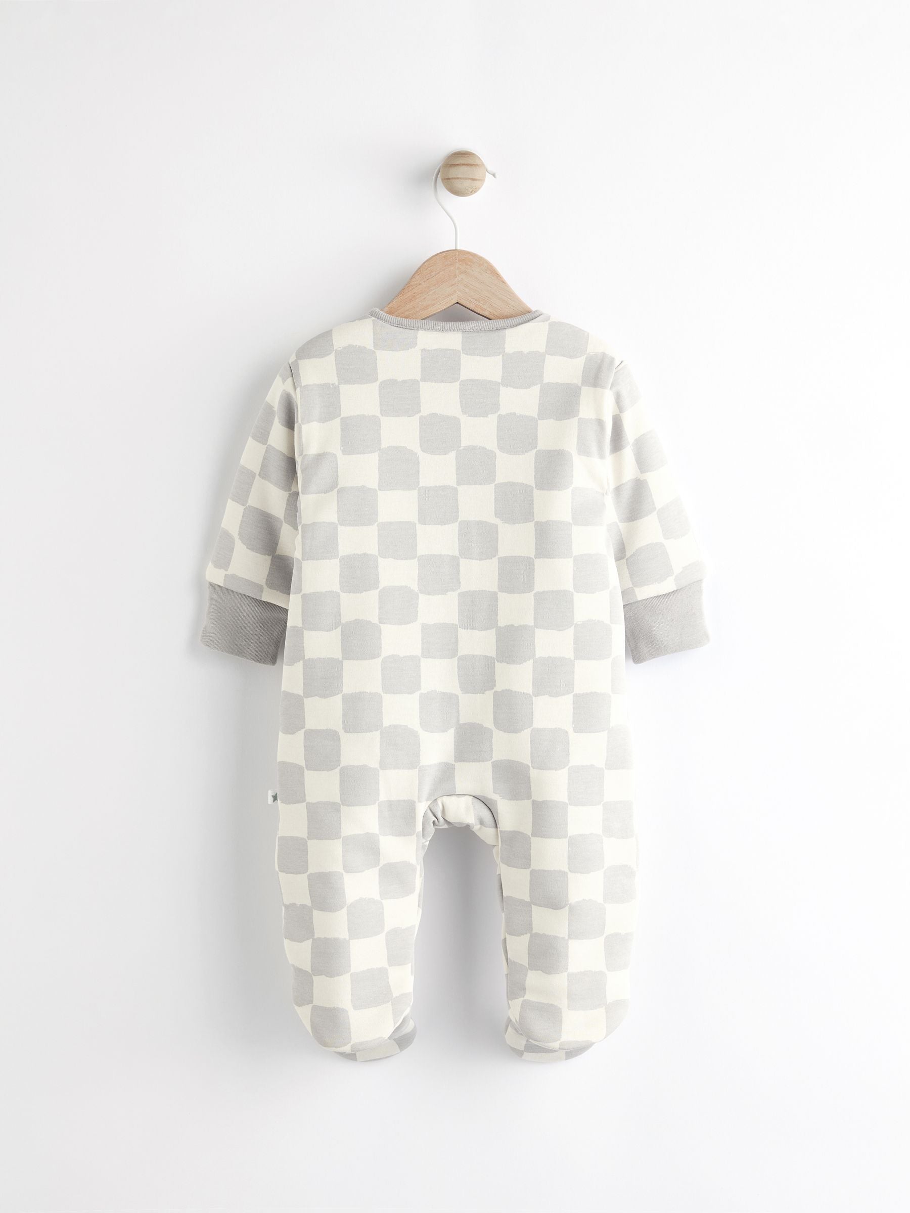 Grey Checkerboard 2.5 TOG Wadded Baby Sleepsuit image 2