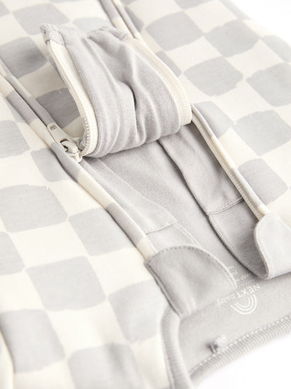 Grey Checkerboard 2.5 TOG Wadded Baby Sleepsuit image 4