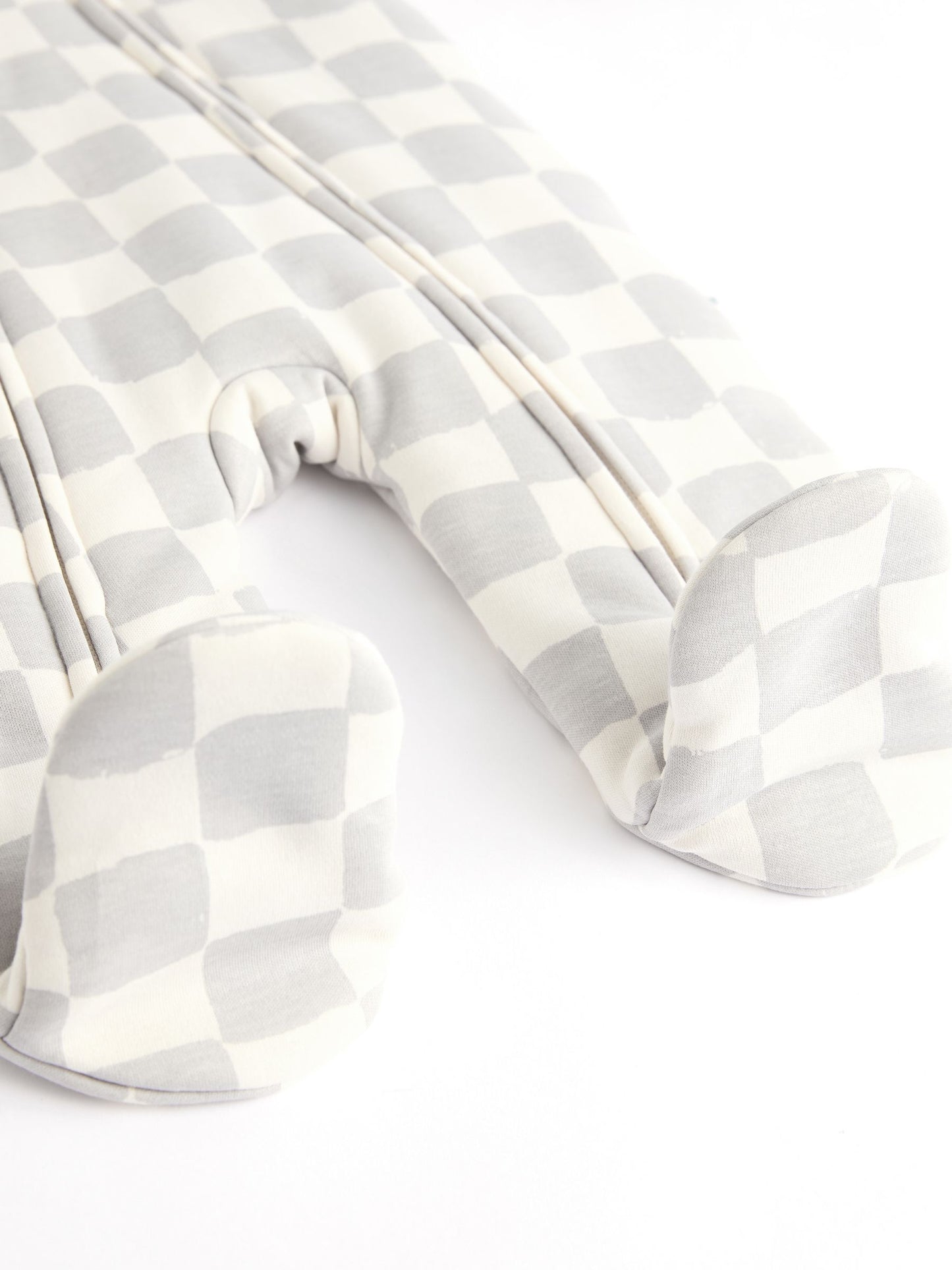 Grey Checkerboard 2.5 TOG Wadded Baby Sleepsuit image 5