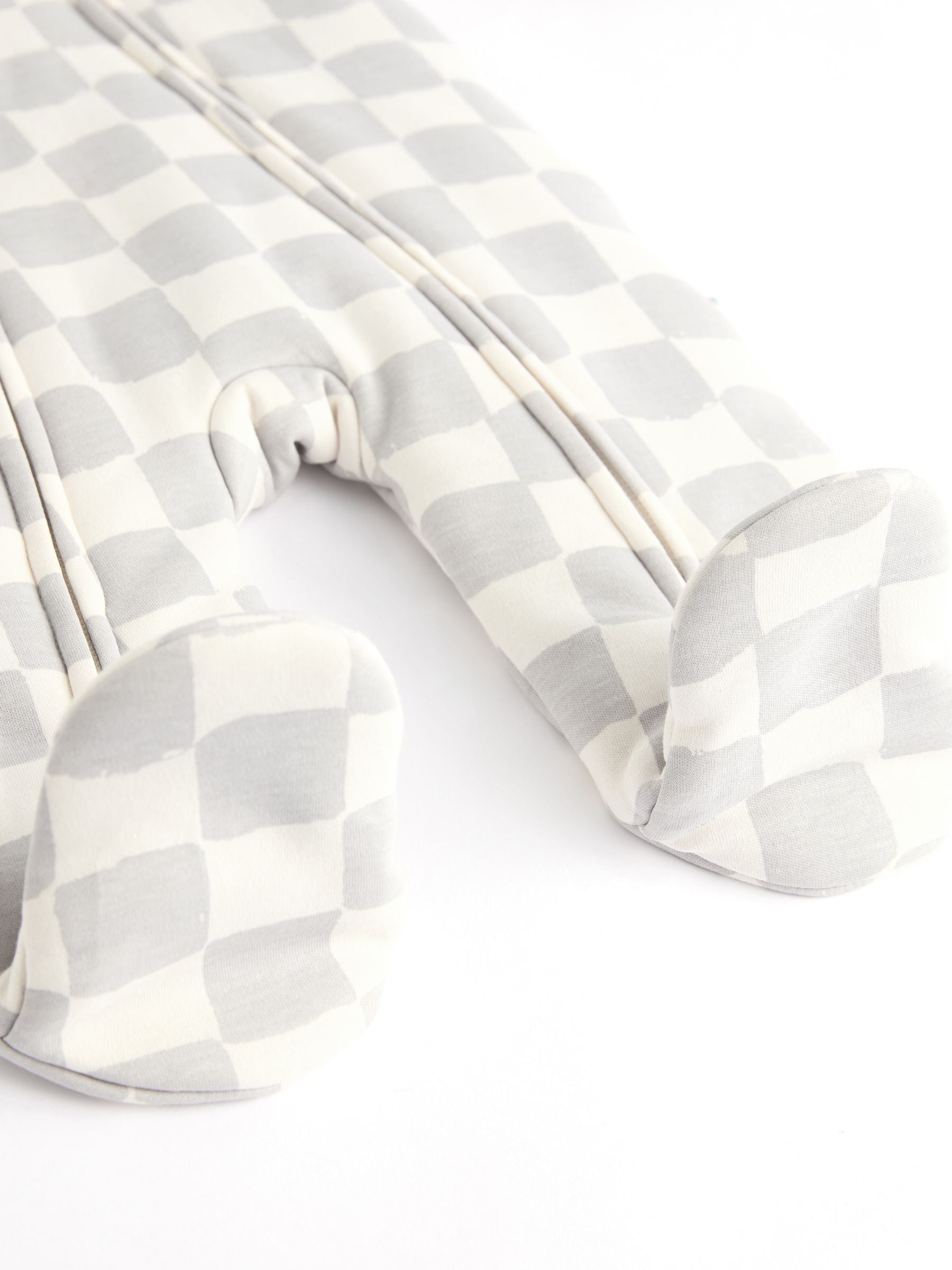 Grey Checkerboard 2.5 TOG Wadded Baby Sleepsuit image 5