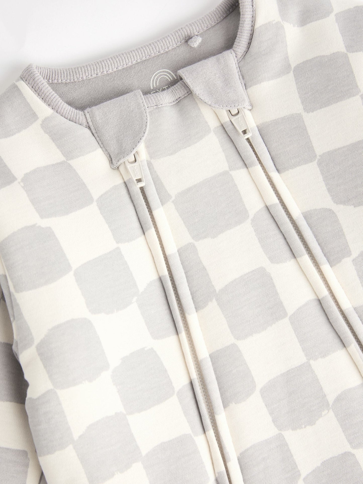 Grey Checkerboard 2.5 TOG Wadded Baby Sleepsuit image 7
