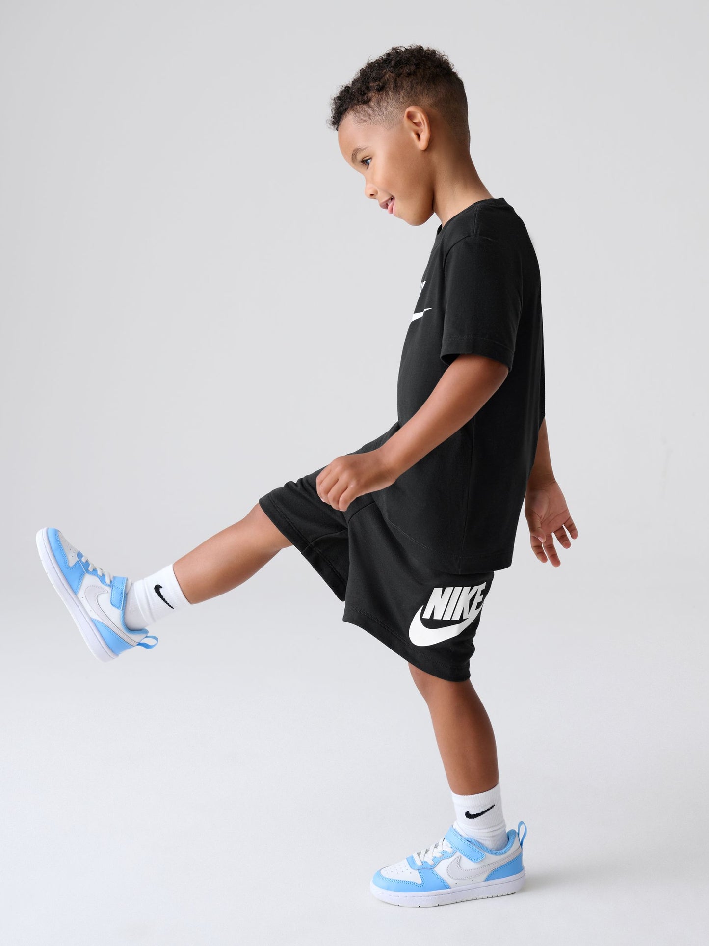 Nike Black Club T-Shirt and Shorts Set image 3