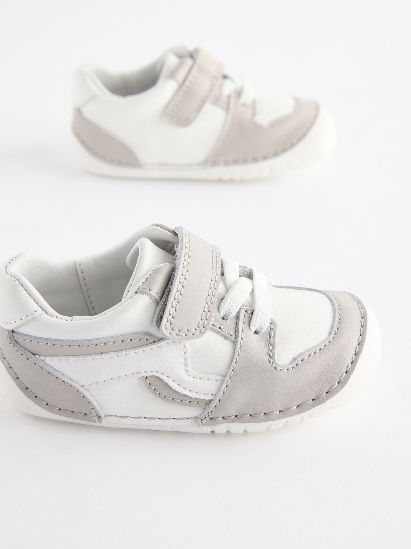 White/Neutral Standard Fit (F) Crawler Shoes image 4