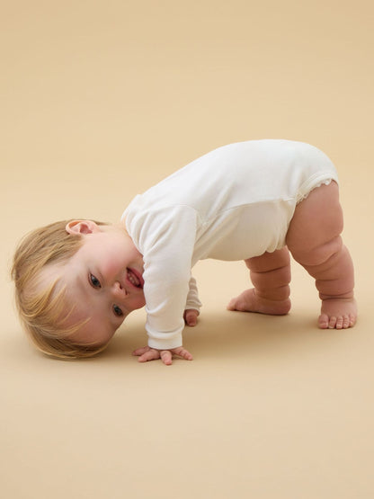 Dsiney Kidz - MORI White Long Sleeve Envelope Neckline Bodysuit image 3