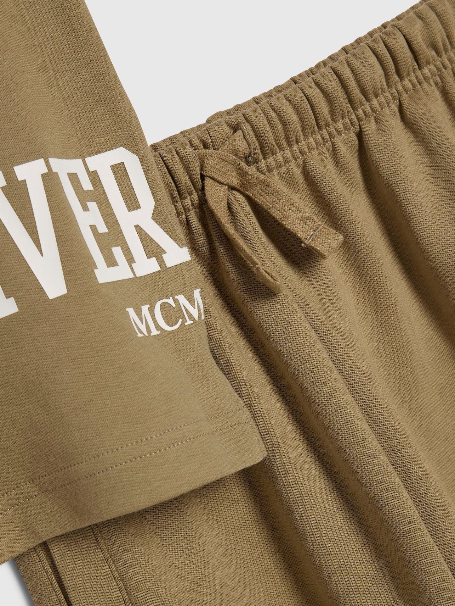 Dsiney Kidz - River Island Brown River Varsity T-Shirt & Joggers Set image 5