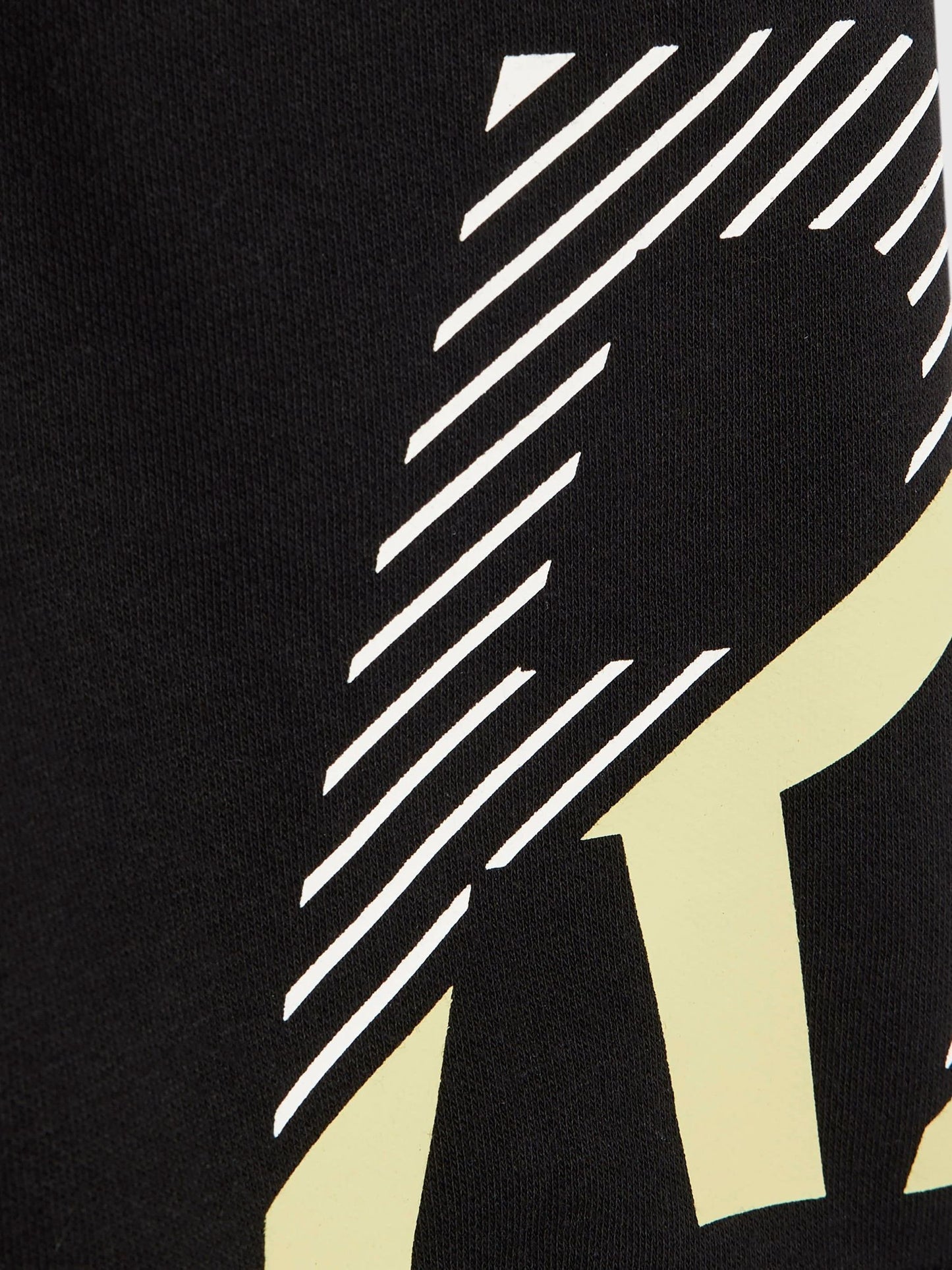 Dsiney Kidz - River Island Black River Athelesuire T-Shirt & Shorts Set image 5