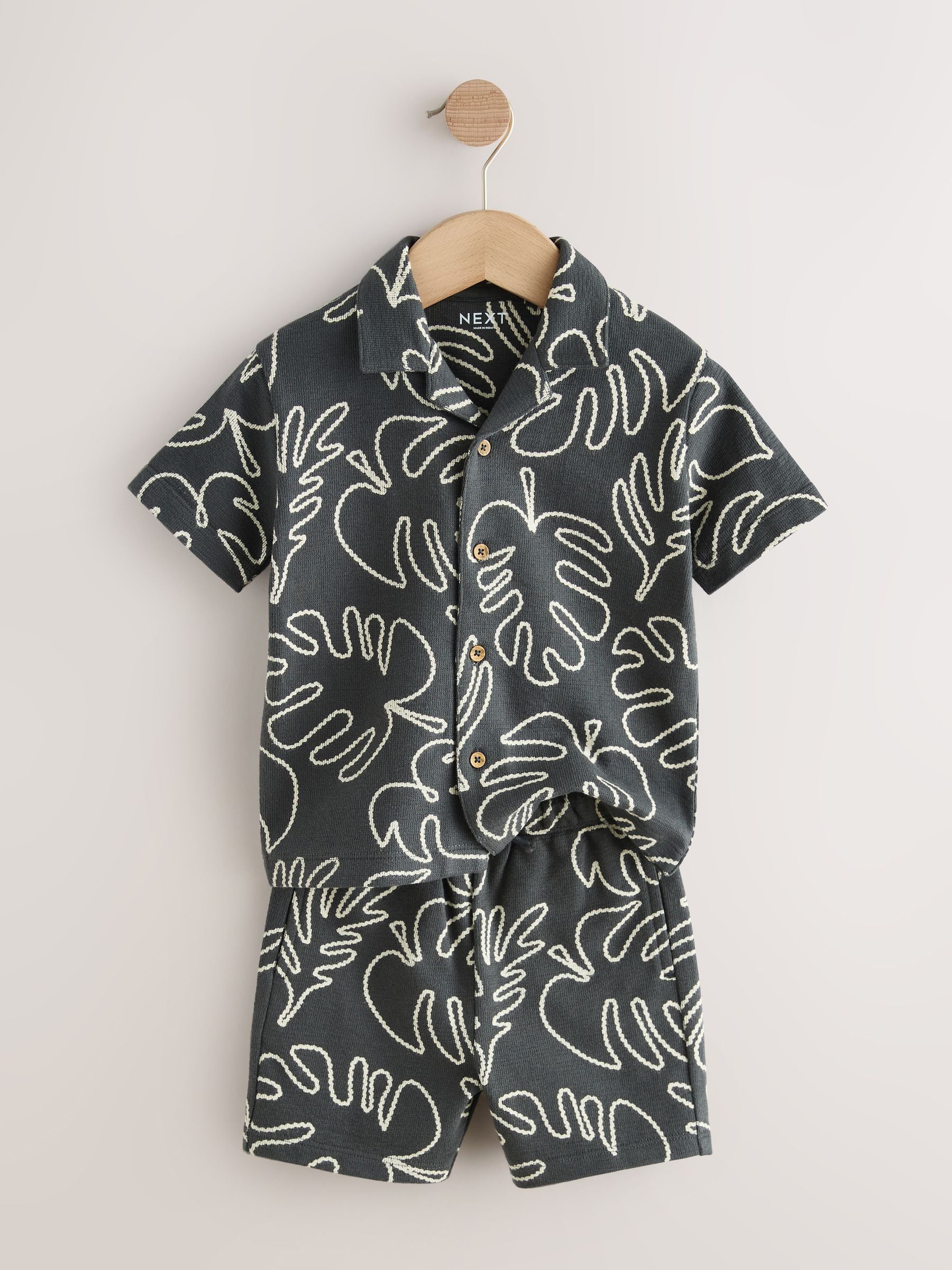 Black Leaf Print Short Sleeve Shirt and Shorts Set (3mths-7yrs) image 6