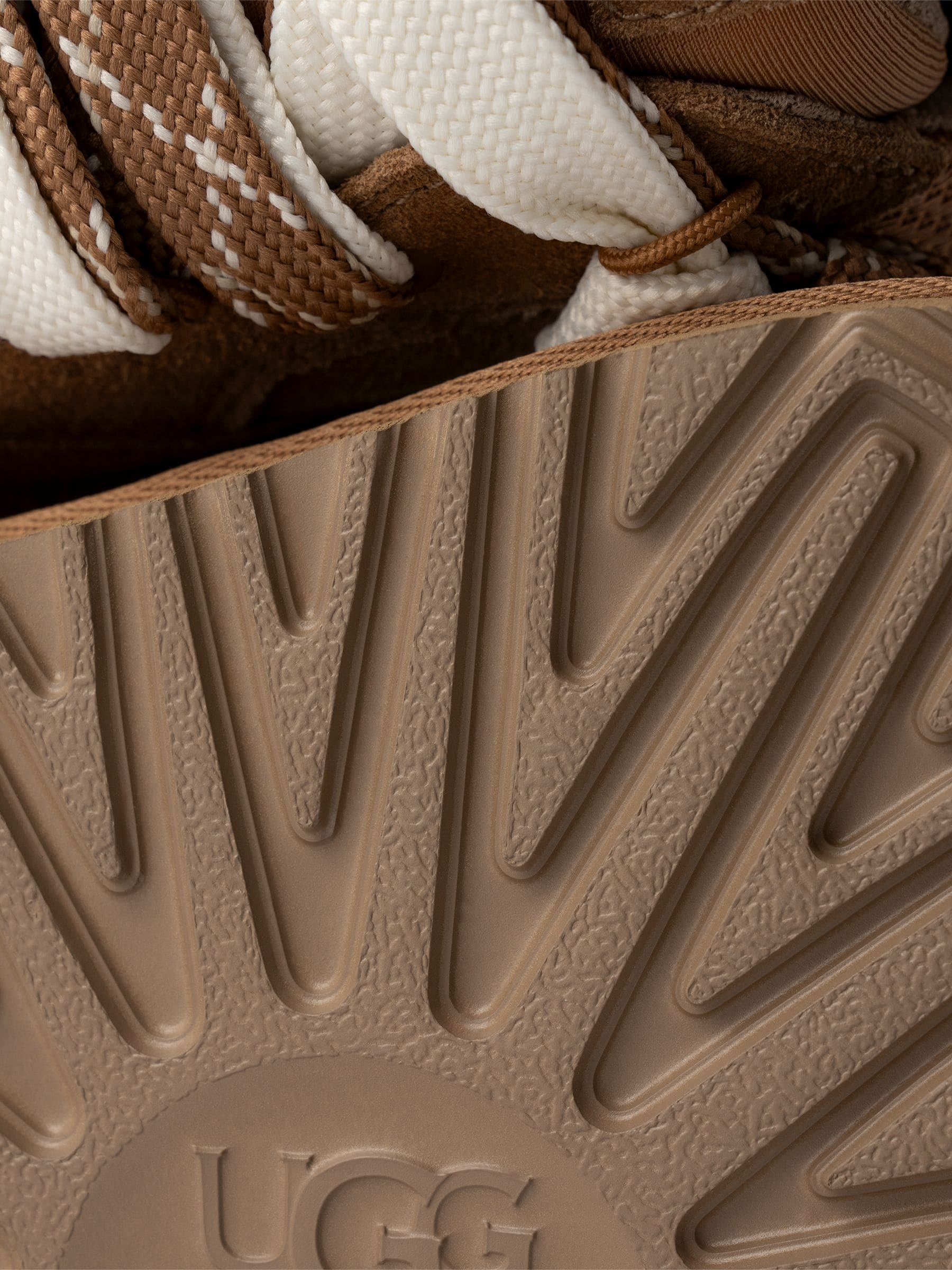 UGG Chestnut Lo Lowmel Trainers image 5