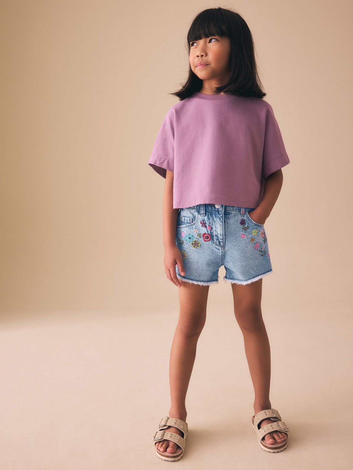 Dsiney Kidz - Mid Blue Embroidered Flowers Regular Length Frayed Edge Denim Shorts (3-16yrs) image 2