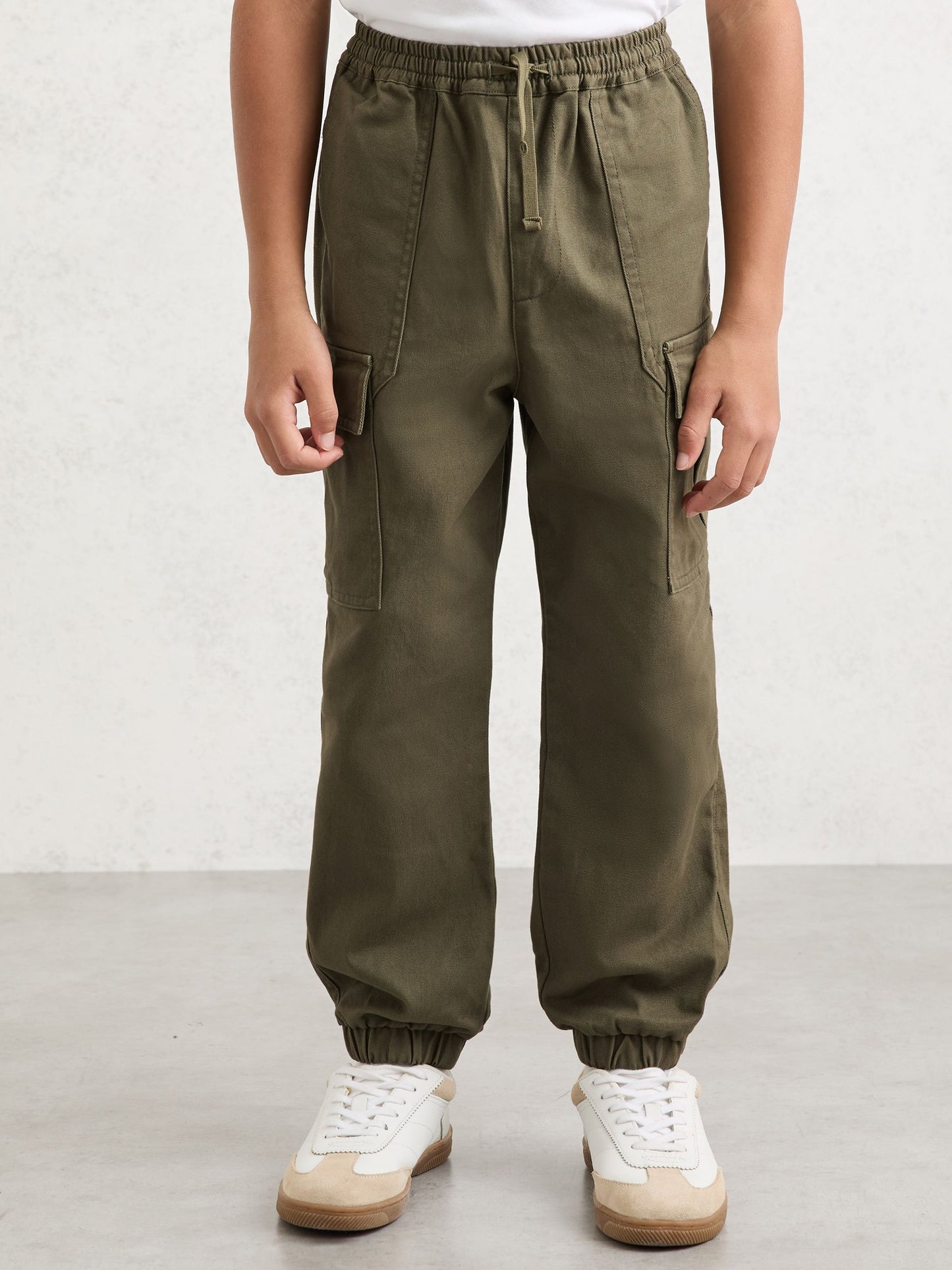 Reiss Khaki Helix 9-13 yrs Cotton Cuffed Cargo Trousers image 4