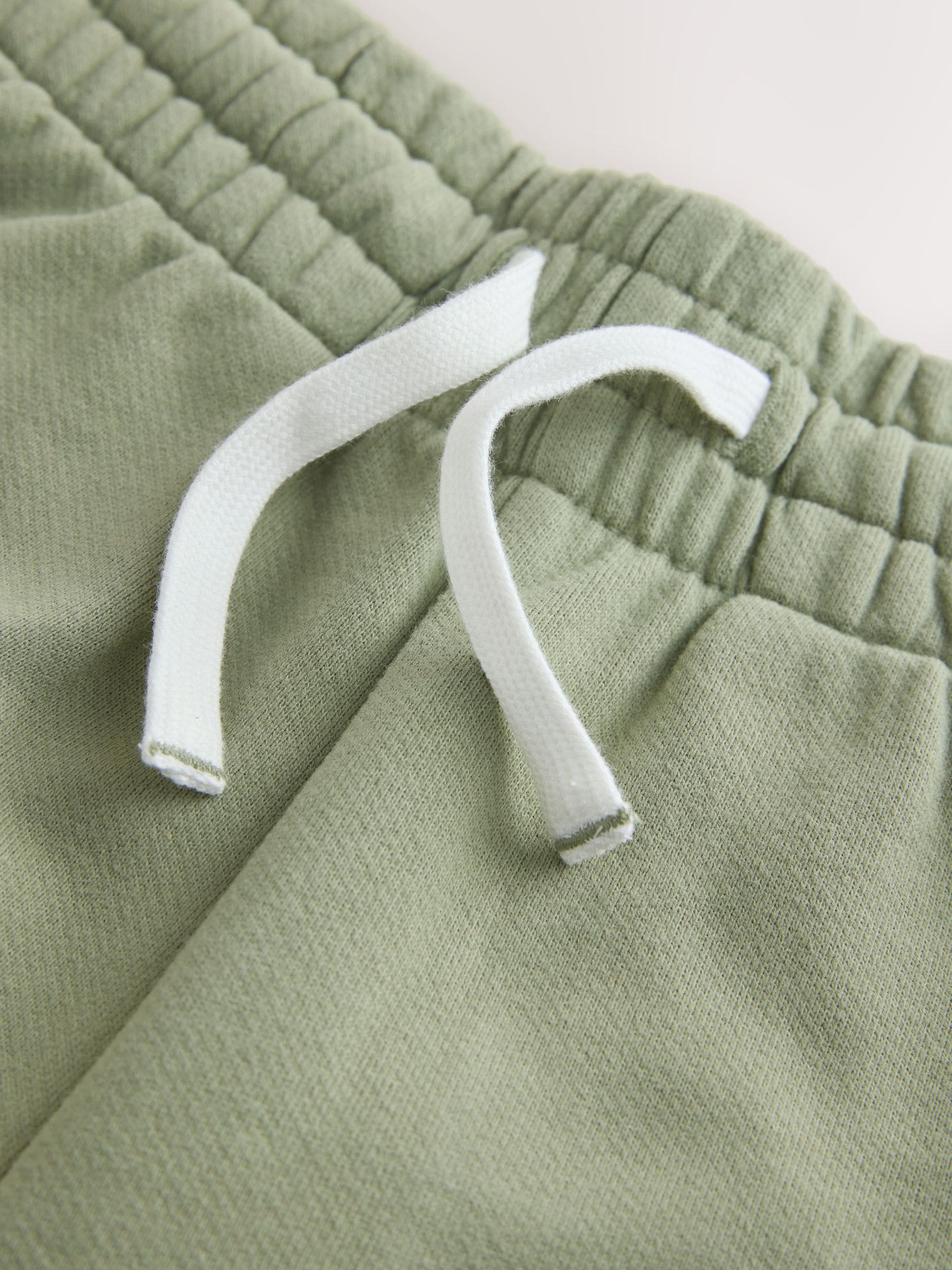 Superdry Green T-Shirt and Shorts Set image 10