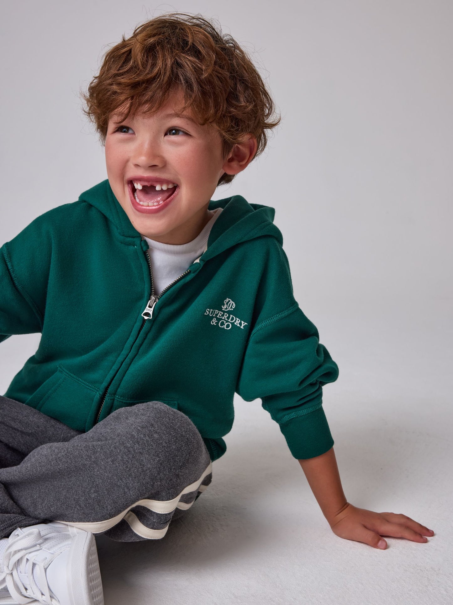 Dsiney Kidz - Superdry Green Hoodie & Joggers Set image 3