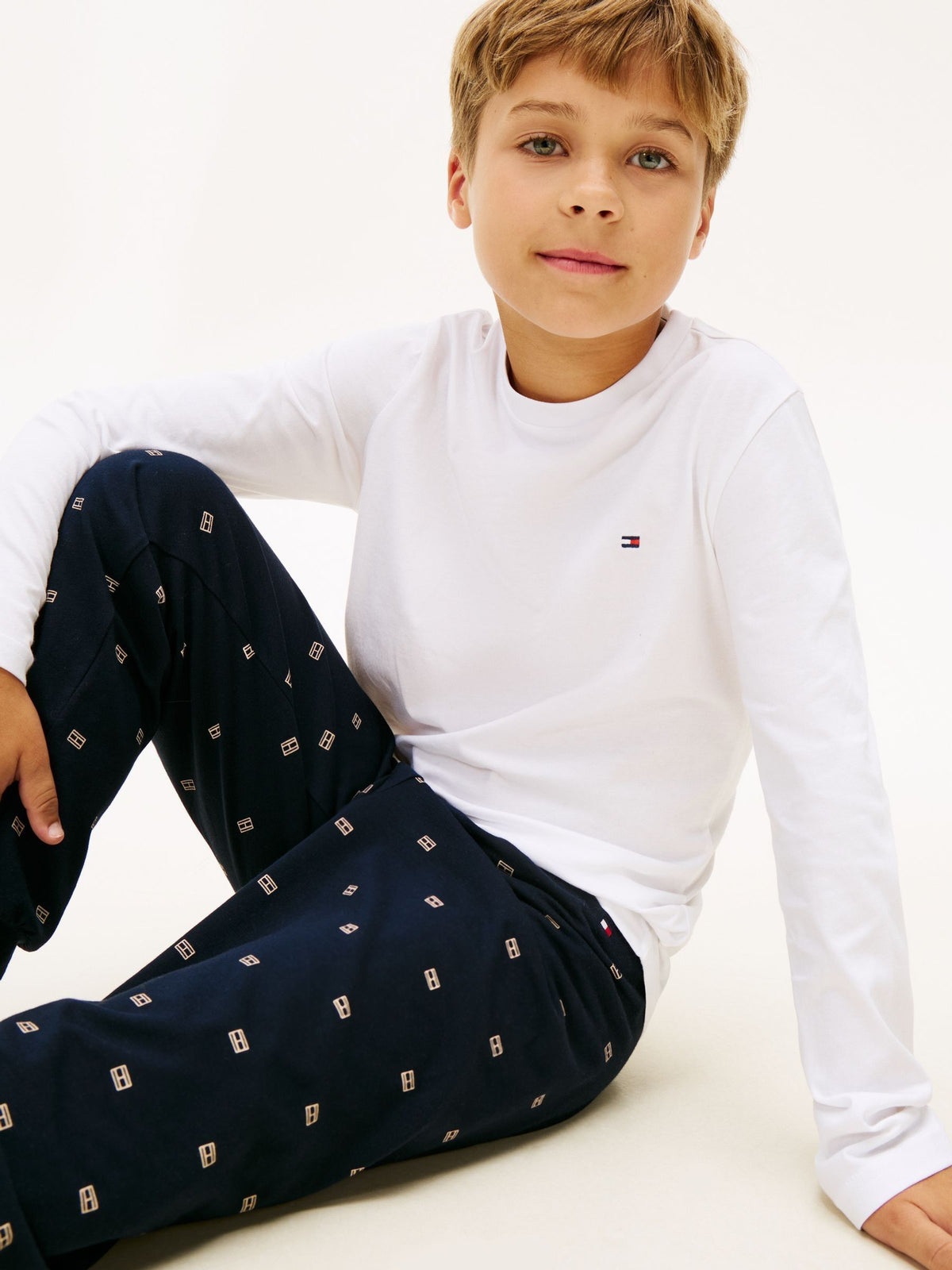 Tommy Hilfiger White Essential Long Sleeve Print Pyjamas Set - image 4